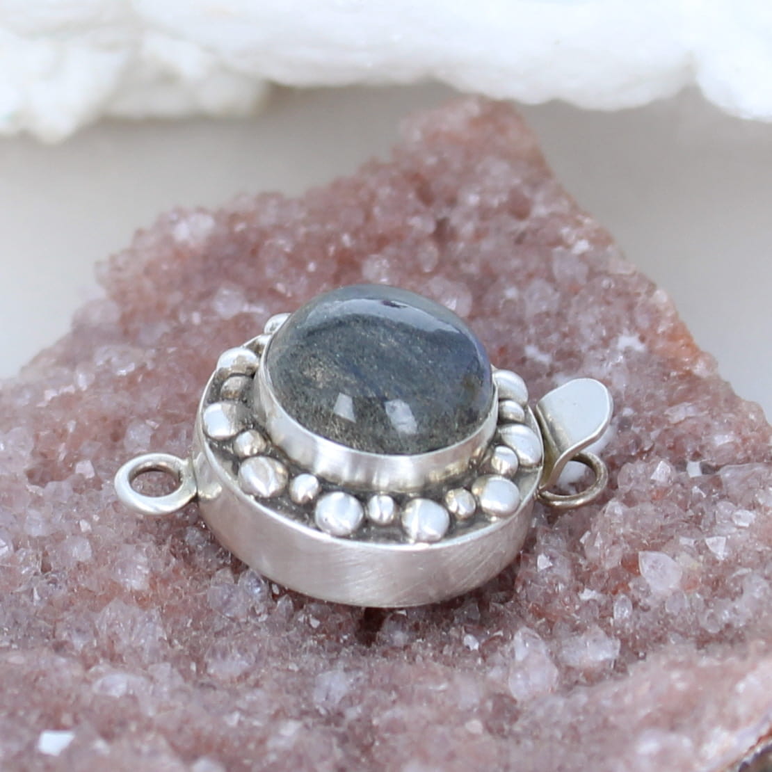 AAA Beautiful Labradorite Round Clasp 12mm Sterling Silver -NewWorldGems