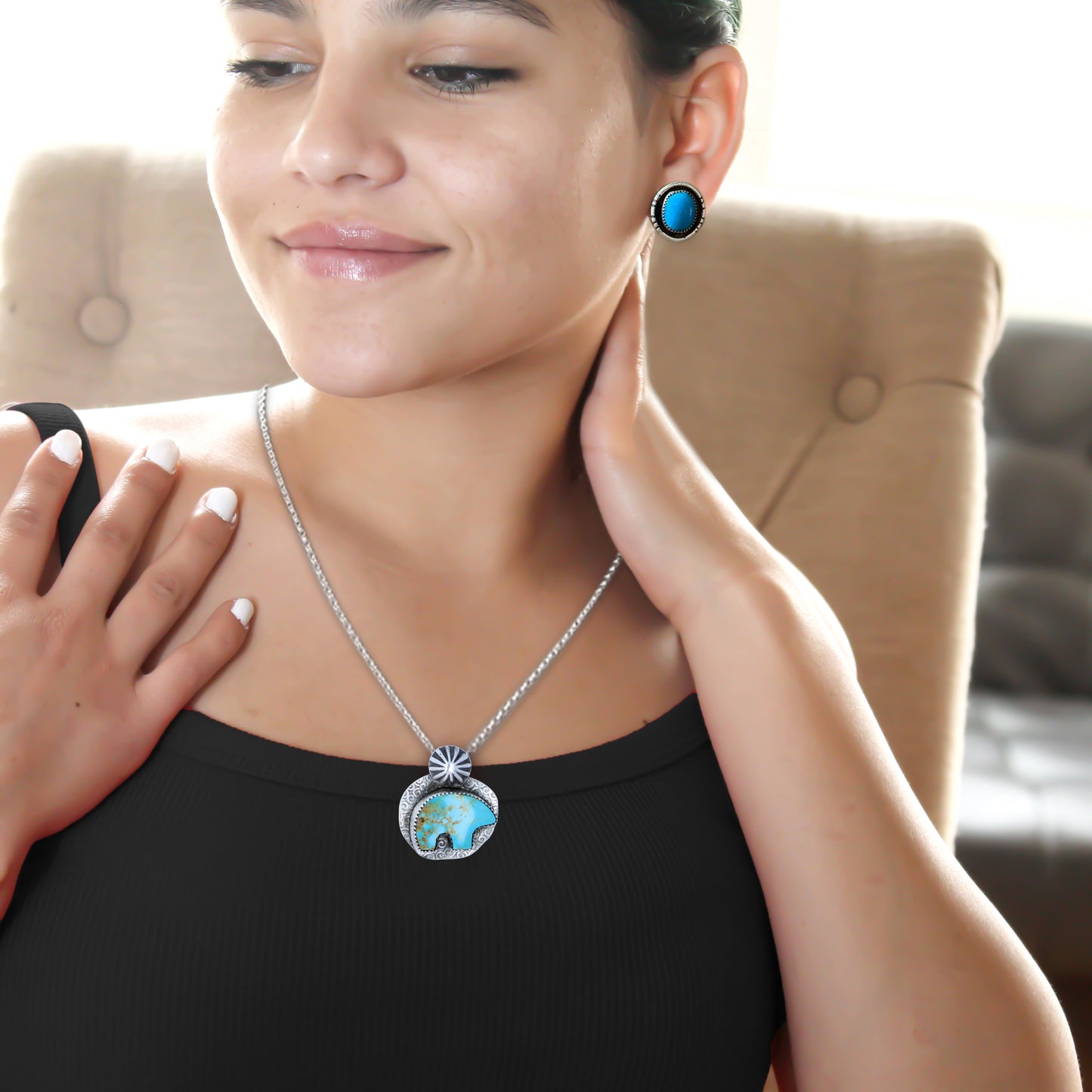AAA Kingman Blue Turquoise ZUNI BEAR Pendant NewWorldGems