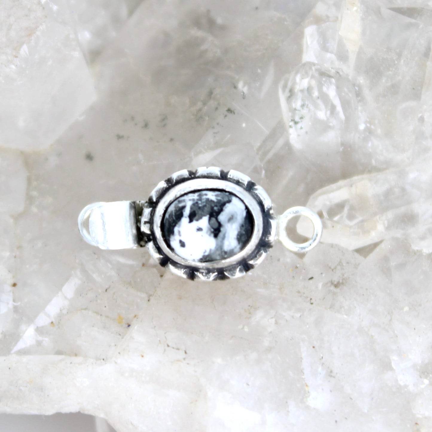 AAA White Buffalo Turquoise Sterling Clasp Southwestern Style