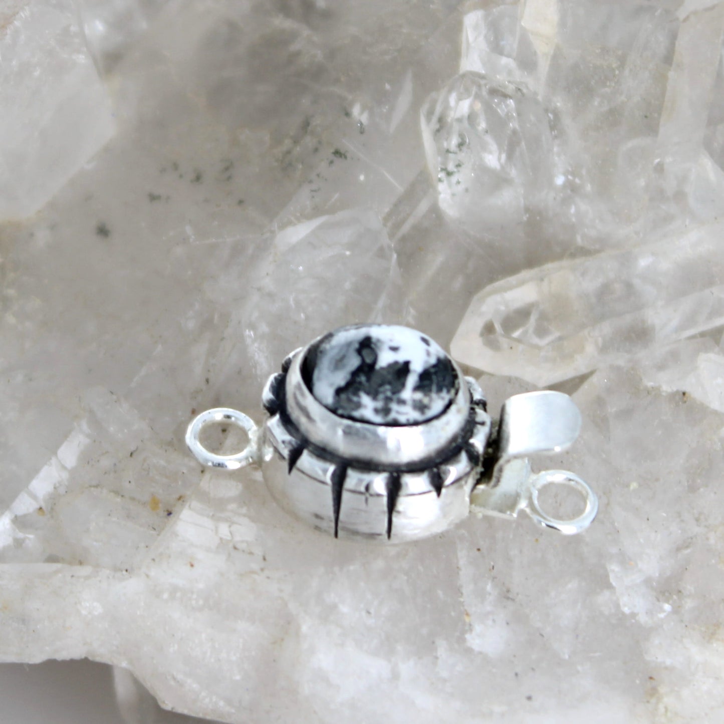 AAA White Buffalo Turquoise Sterling Clasp Southwestern Style