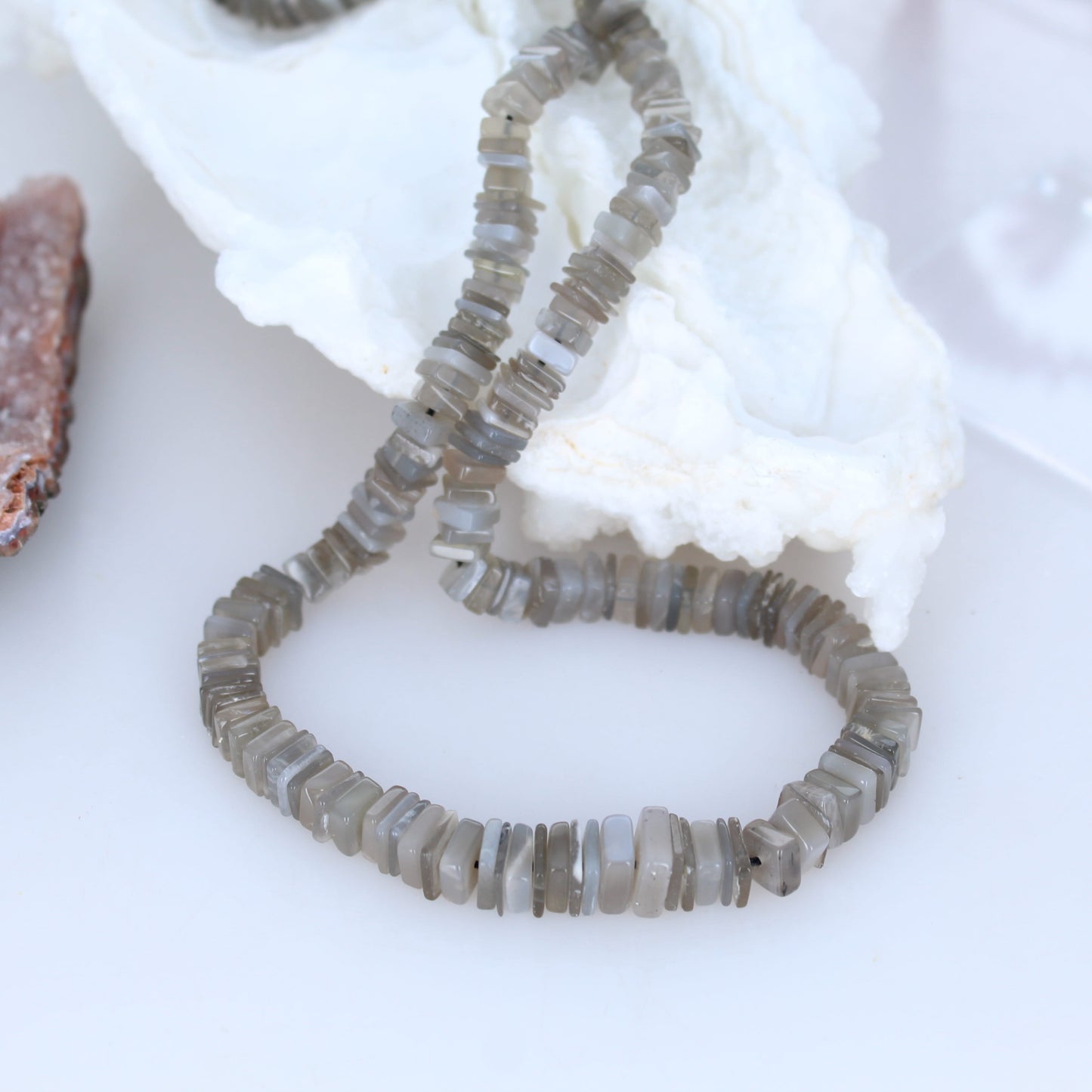 Silver Moonstone Square Cut Beads 4-7Mm 18" -NewWorldGems