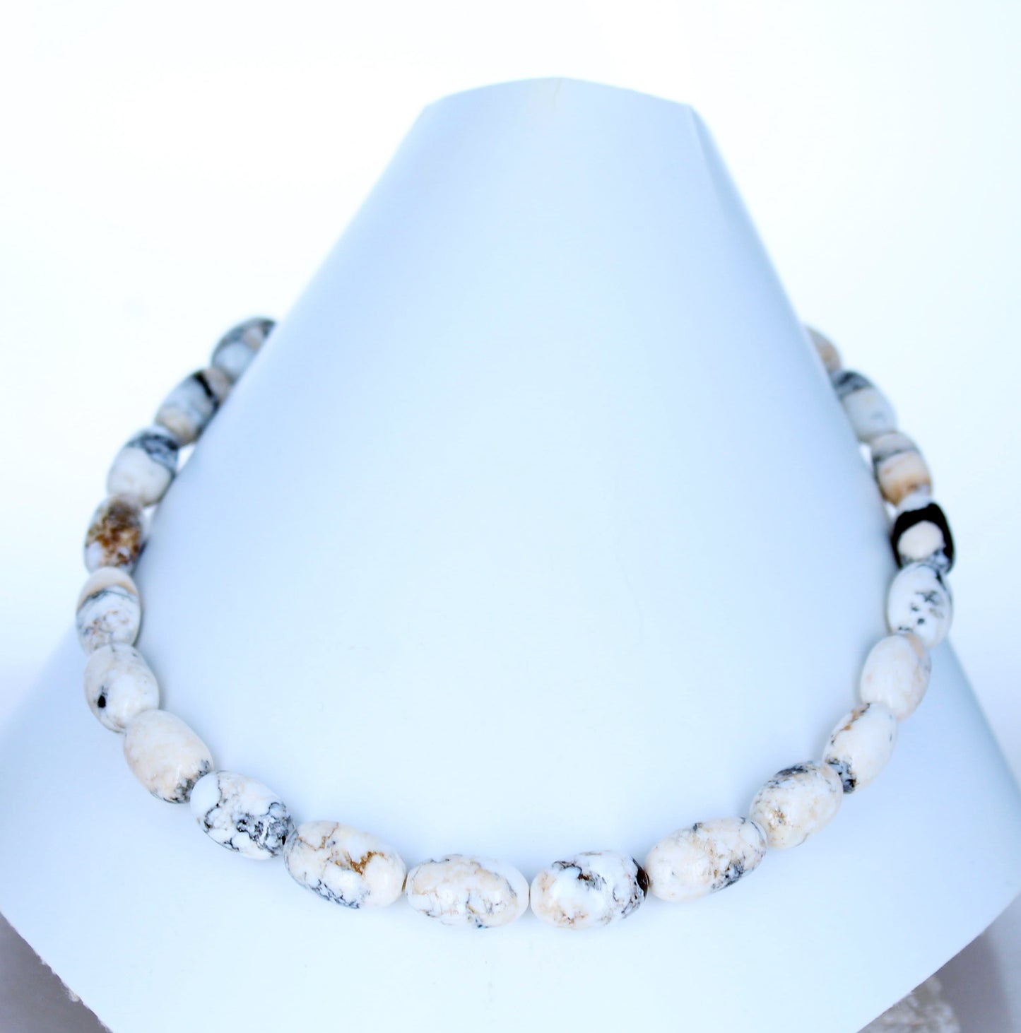 WHITE BUFFALO Turquoise Graduated Large Oval Beads Nevada 16"