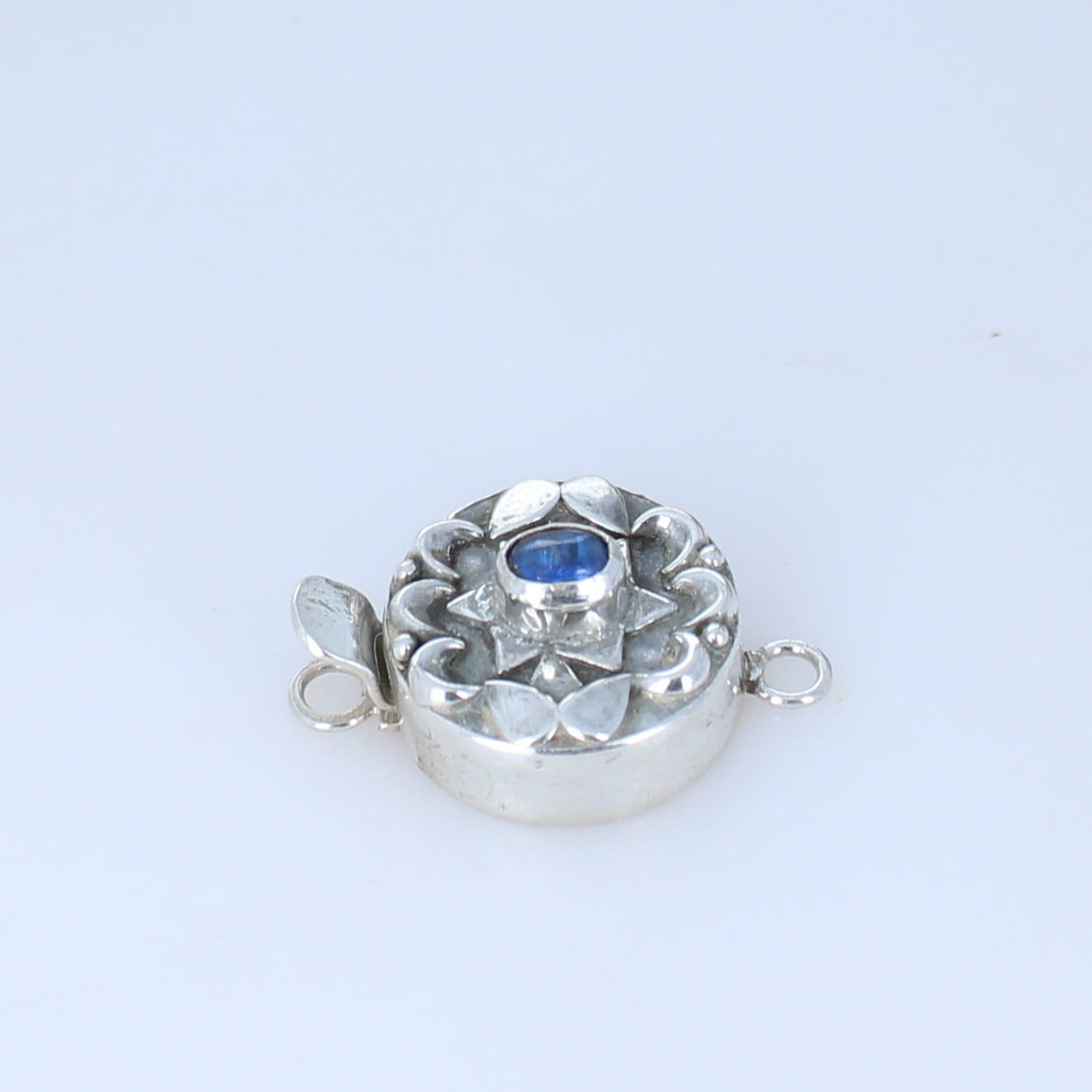 Blue Sapphire Clasp Moon Lotus Oval Sterling Silver 6x4mm -NewWorldGems