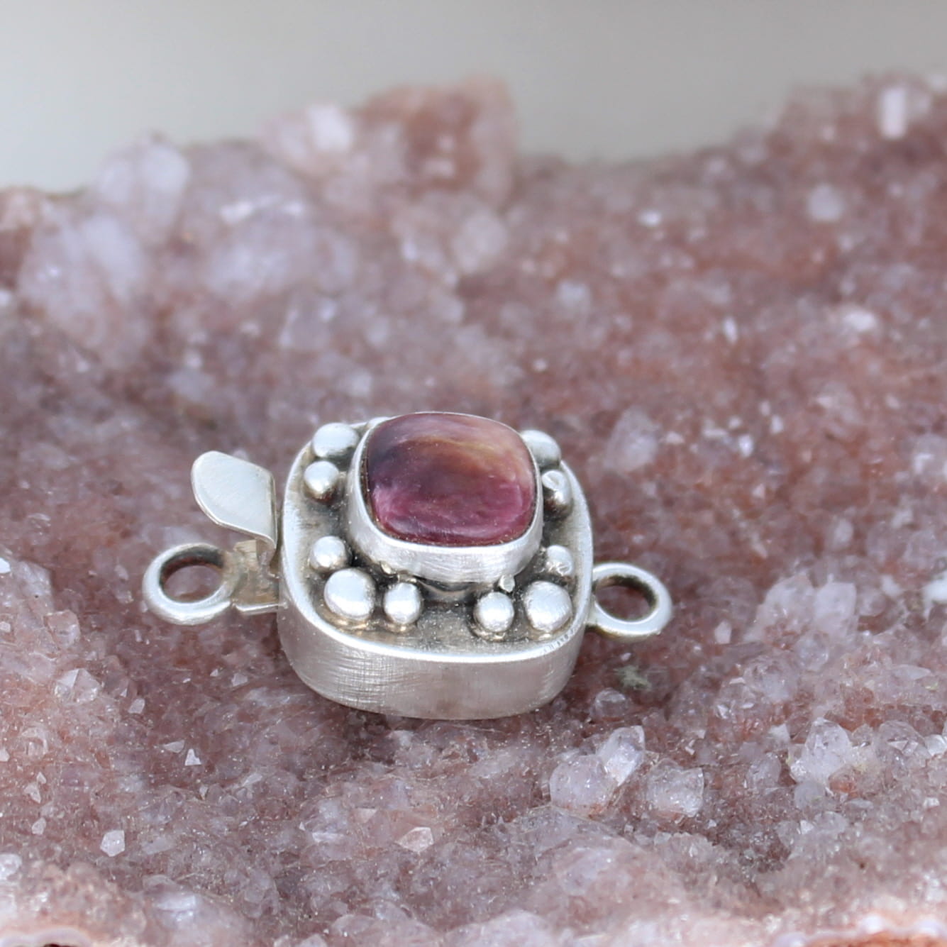 Spiny Oyster Clasp Purple Lavender Cushion 8mm -NewWorldGems