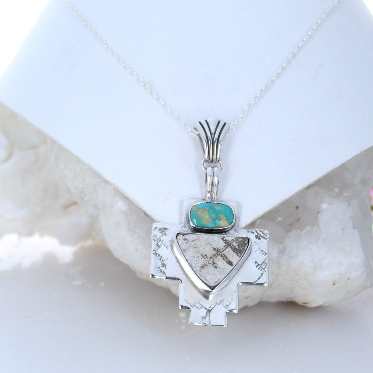 Carico Lake Turquoise Clasp Southwest Style Large Blue -NewWorldGems