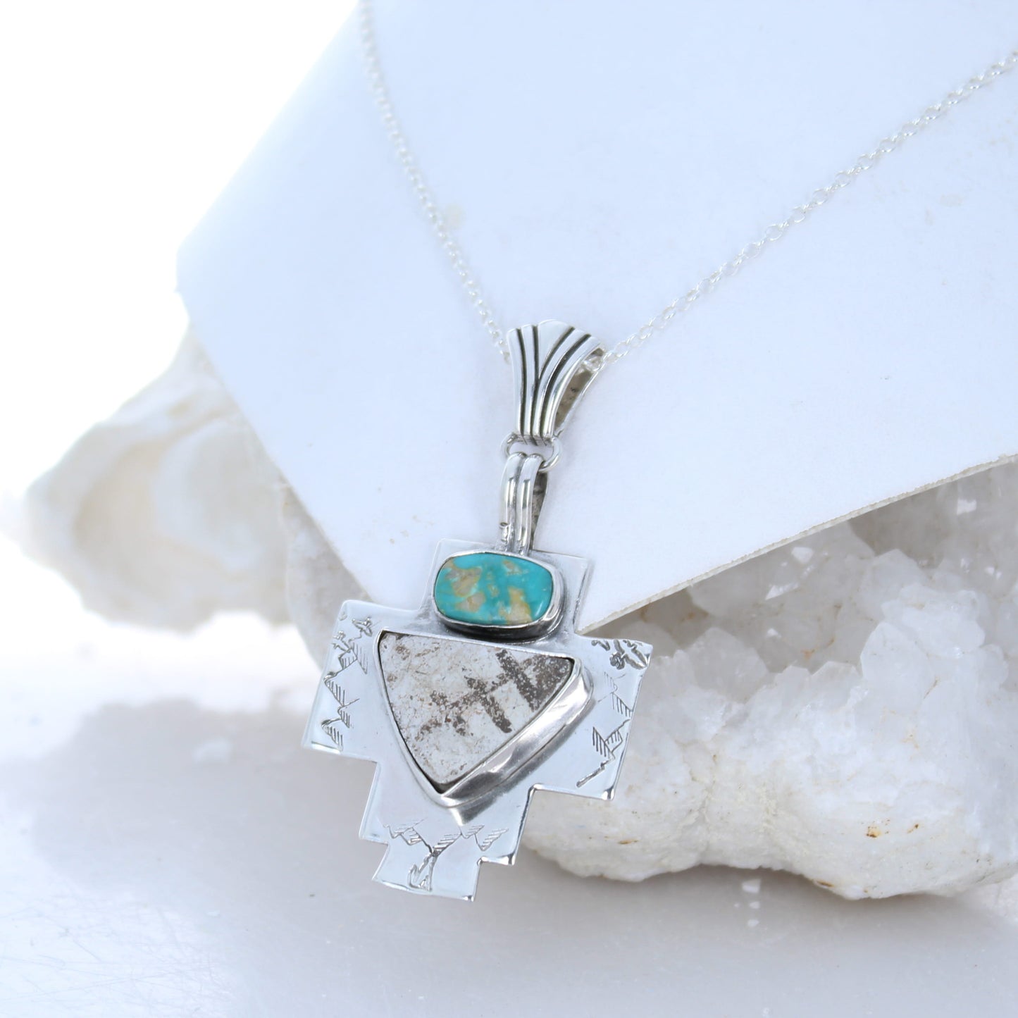 Carico Lake Turquoise Clasp Southwest Style Large Blue -NewWorldGems