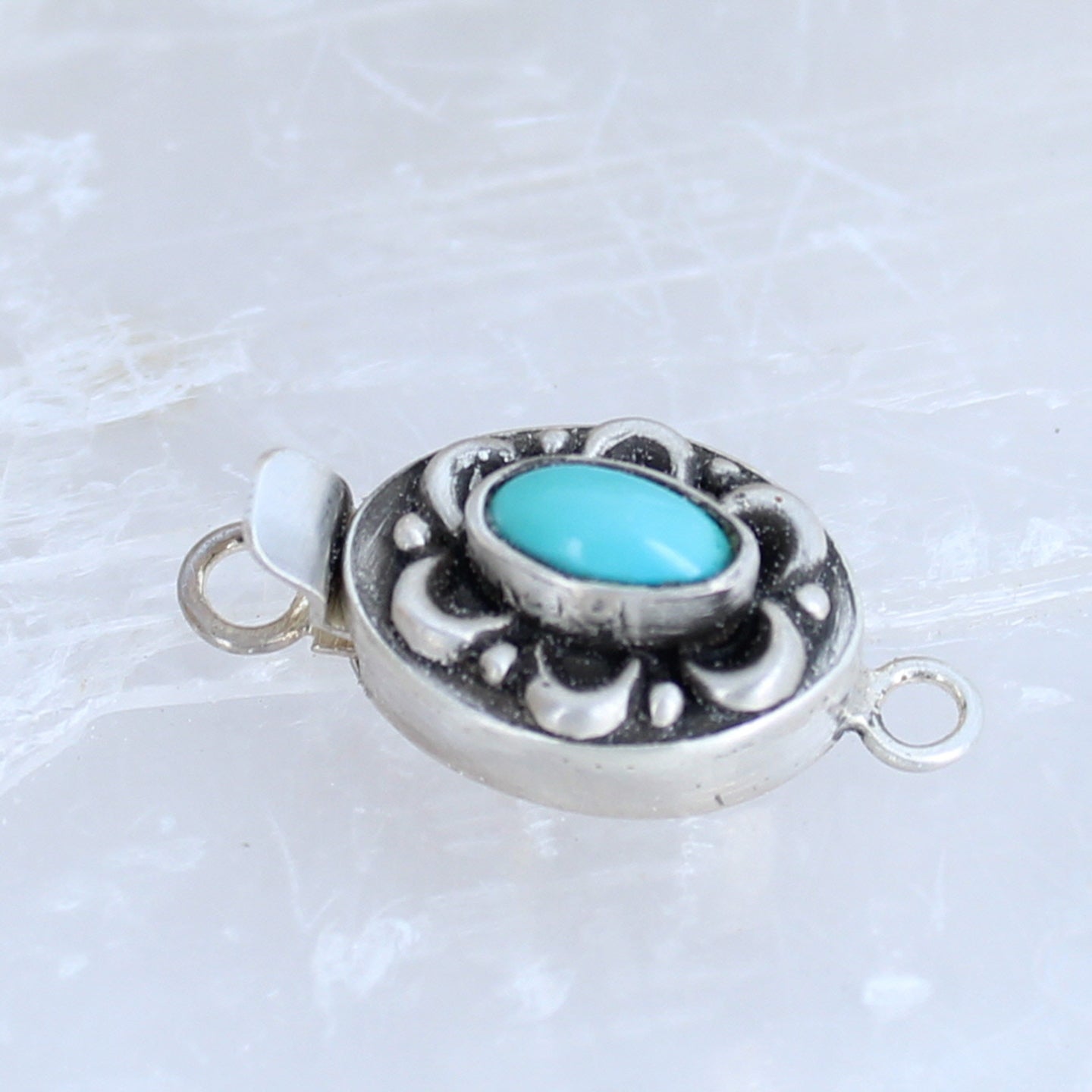 Sterling Moons Robins Egg Blue Campitos Turquoise Clasp -NewWorldGems