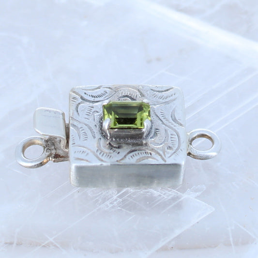 Peridot Clasp Faceted Square Etched Sterling Silver -NewWorldGems