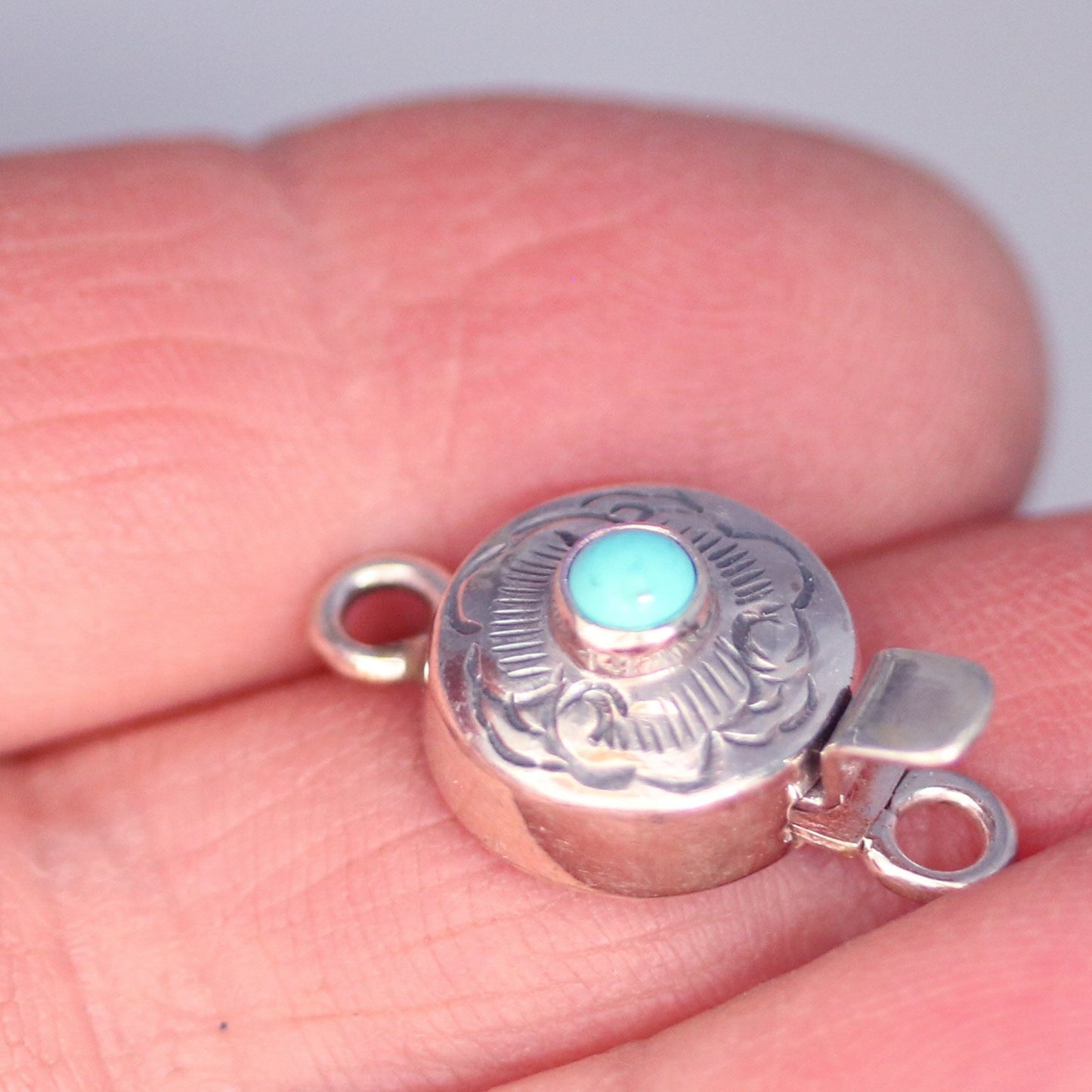 Turquoise Clasp Round Sterling Cloud Design -NewWorldGems