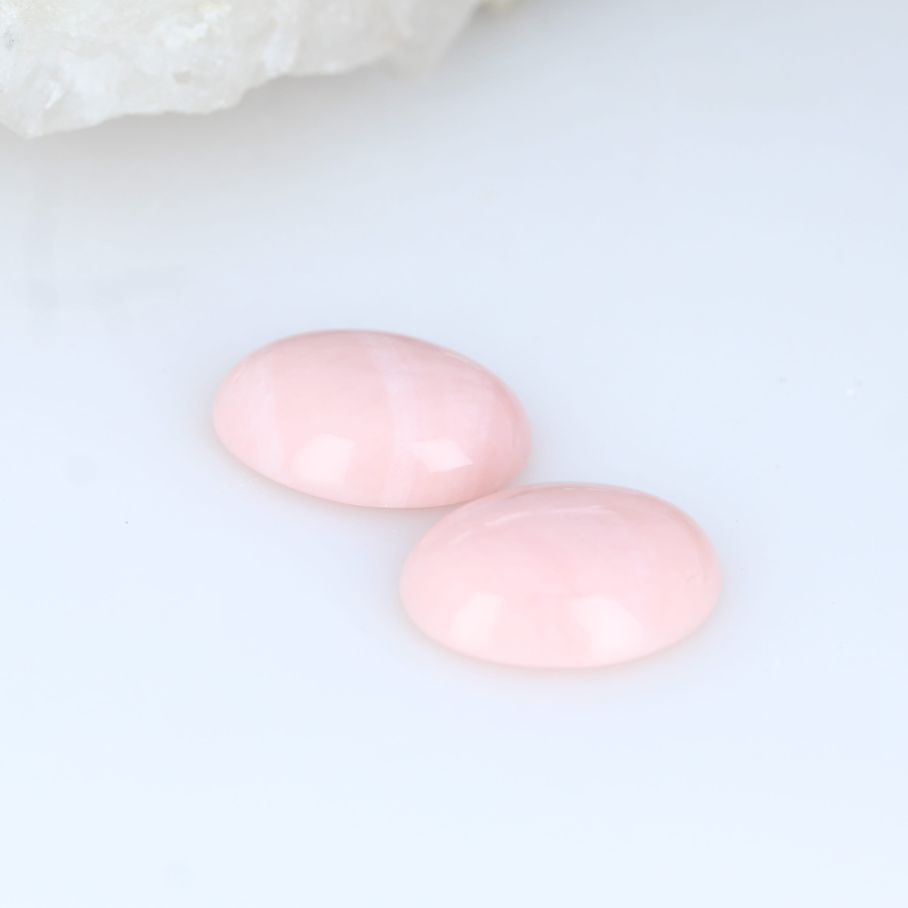 ROSE PERUVIAN OPAL Cabochon Large 20x15mm Pair