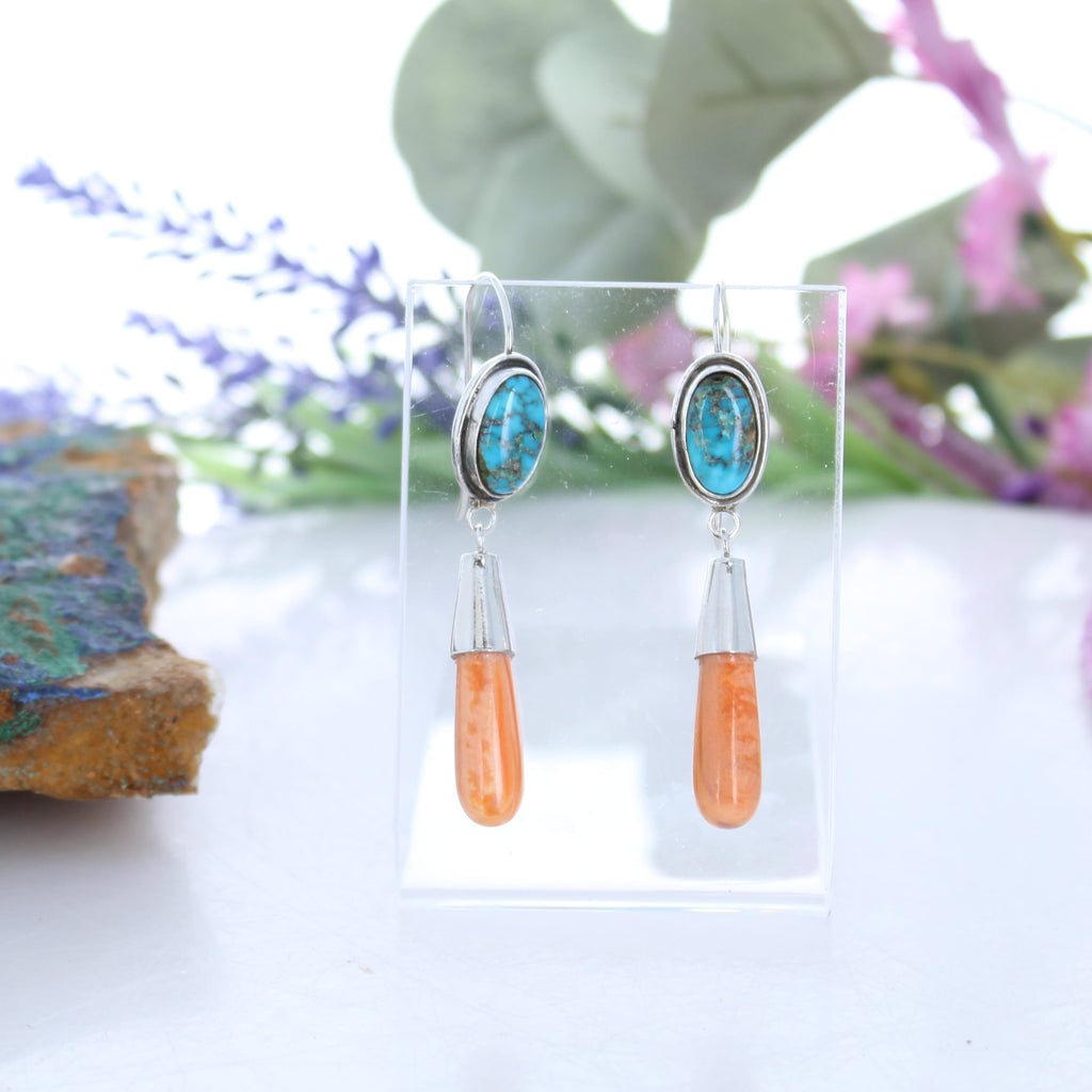 Southwestern KINGMAN TURQUOISE Earrings with Spiny Oyster Teardrops