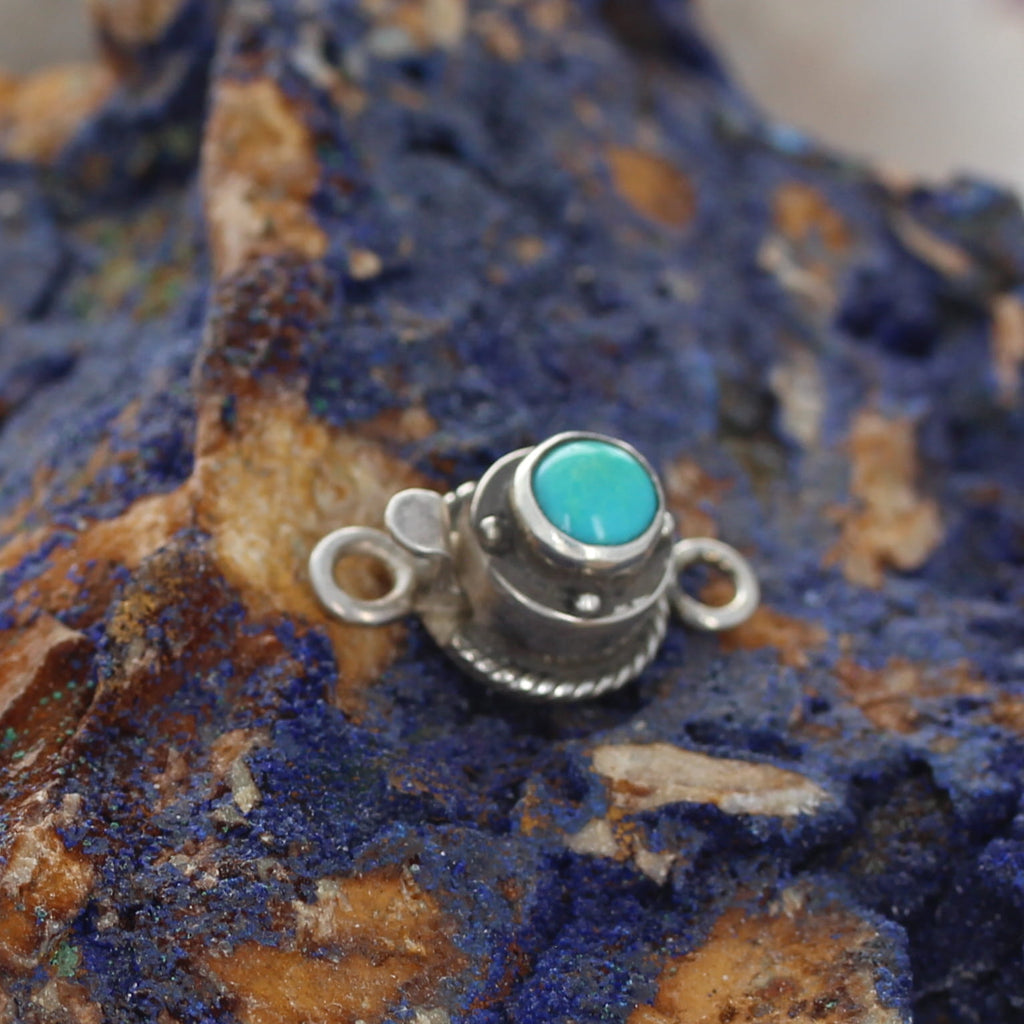 Ocean Blue Carico Lake Turquoise Sterling Clasp 5mm Round