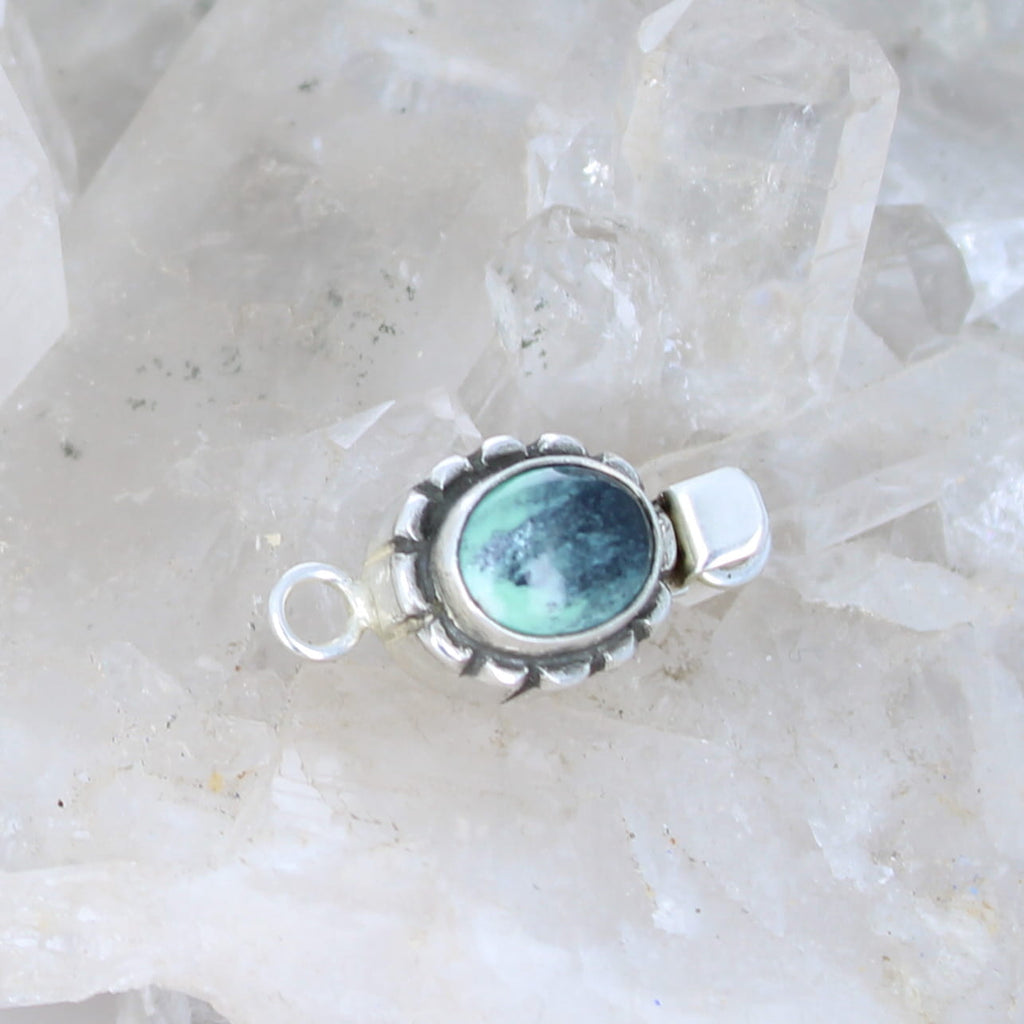 Gorgeous Mint Green NEW LANDER Turquoise Clasp Sterling Southwest 8x10mm