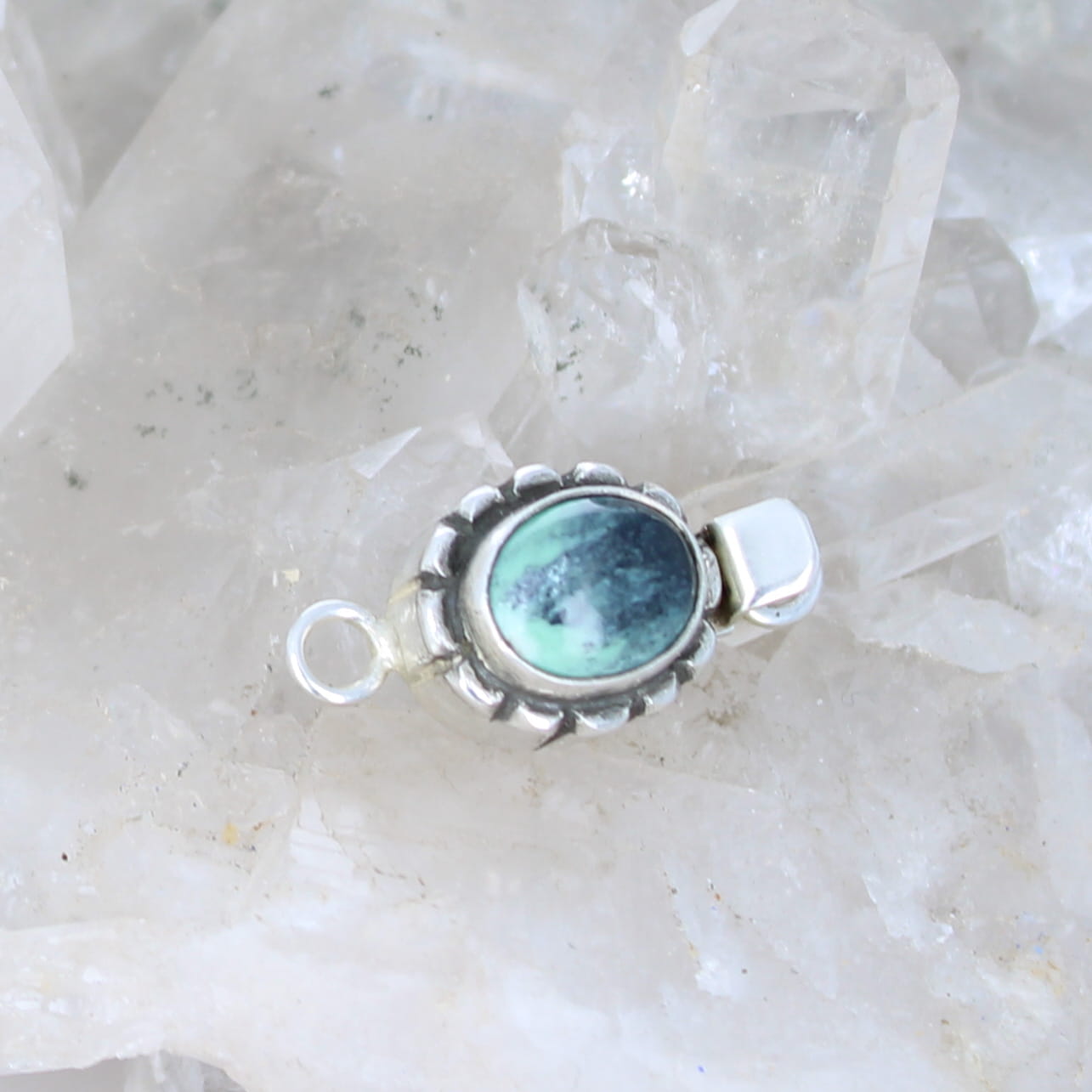 Gorgeous Mint Green NEW LANDER Turquoise Clasp Sterling Southwest 8x10mm