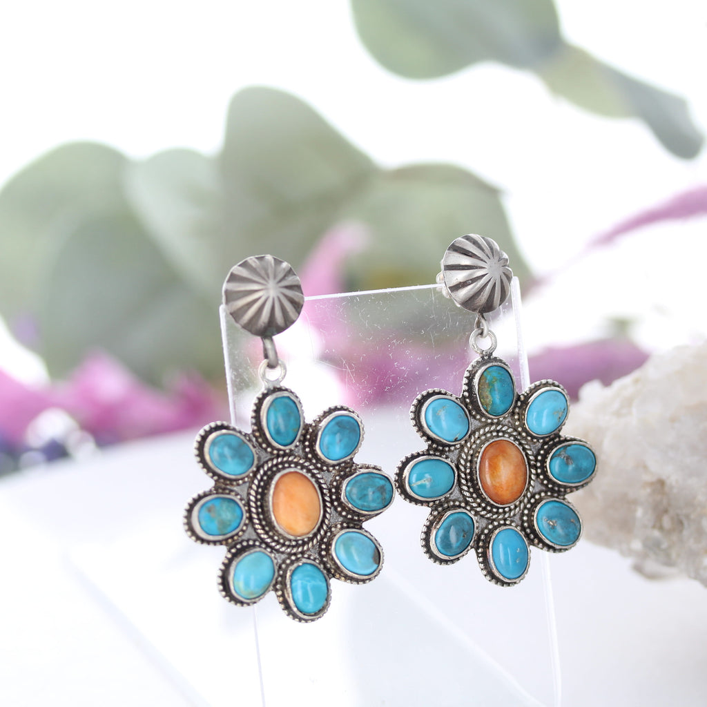 Kingman Turquoise and Spiny Oyster Flower Earrings Southwest 9 Stones