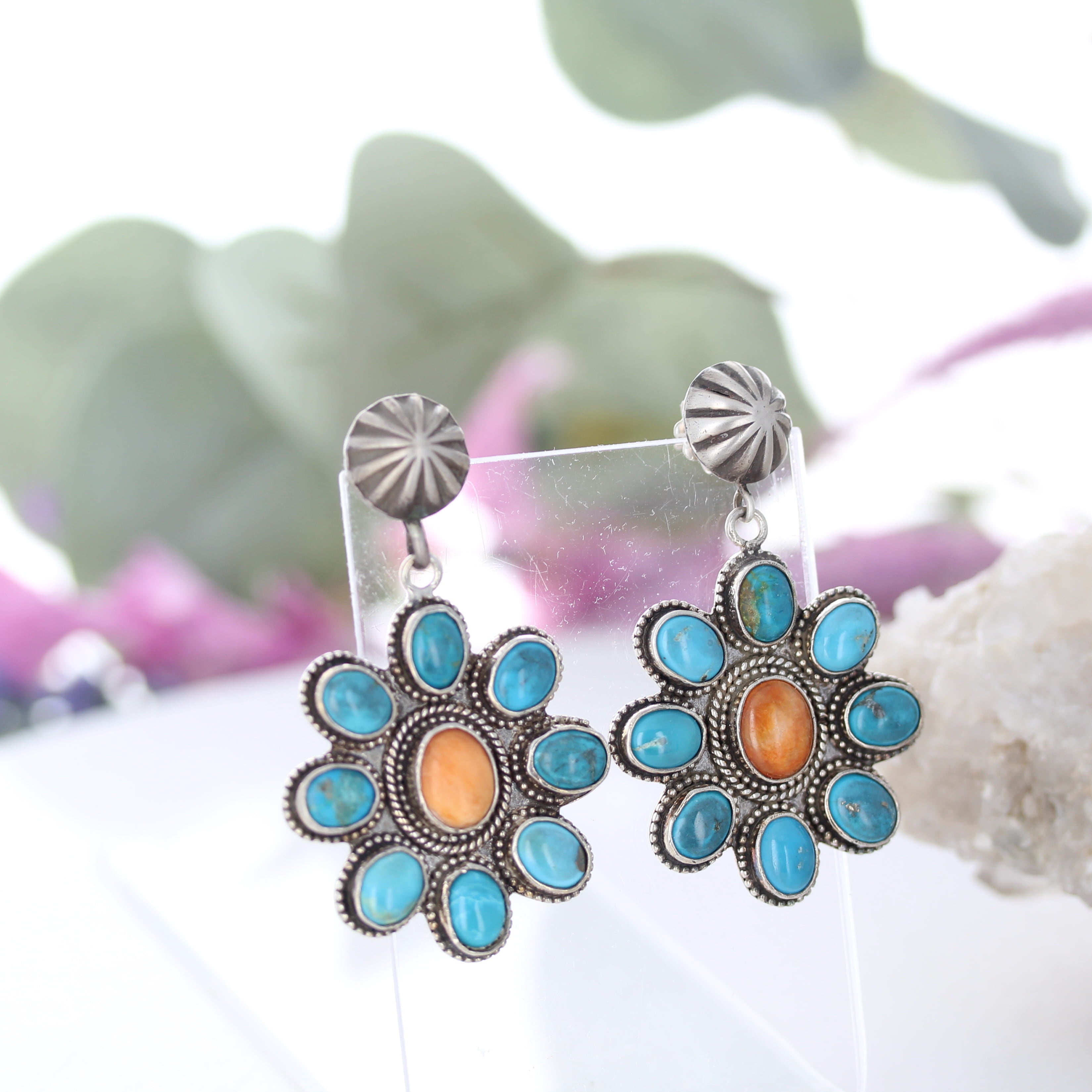 Kingman Turquoise and Spiny Oyster Flower Earrings Southwest 9 Stones