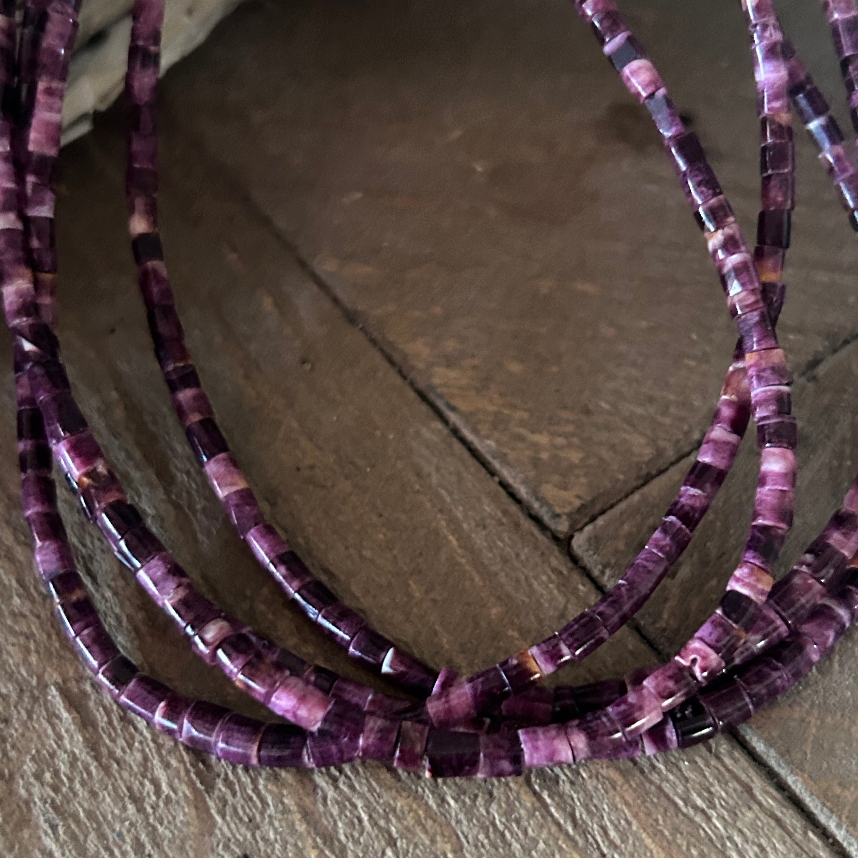Tiny Vinbrant Purple Spiny Oyster Beads Tube Heshi 2.3-3.8mm 16"