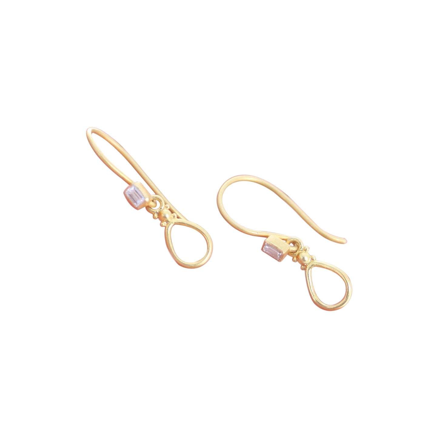 Gold White Diamond Earrings Faceted 18K Baguette Shape