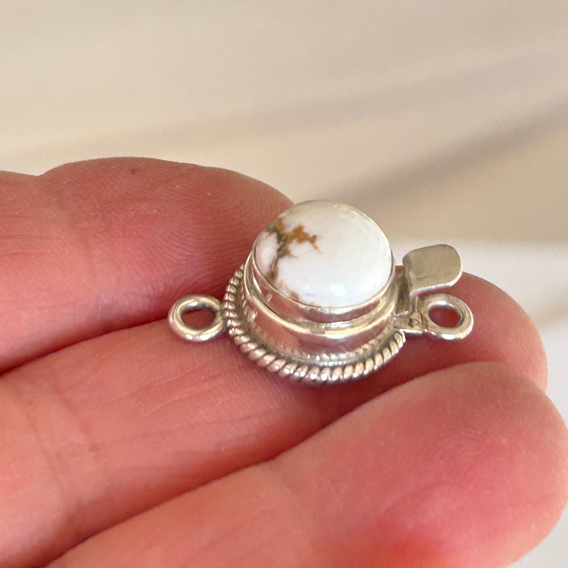 WILD HORSE Sterling Silver Clasp 10mm Twist Wire Southwest Style Bezel
