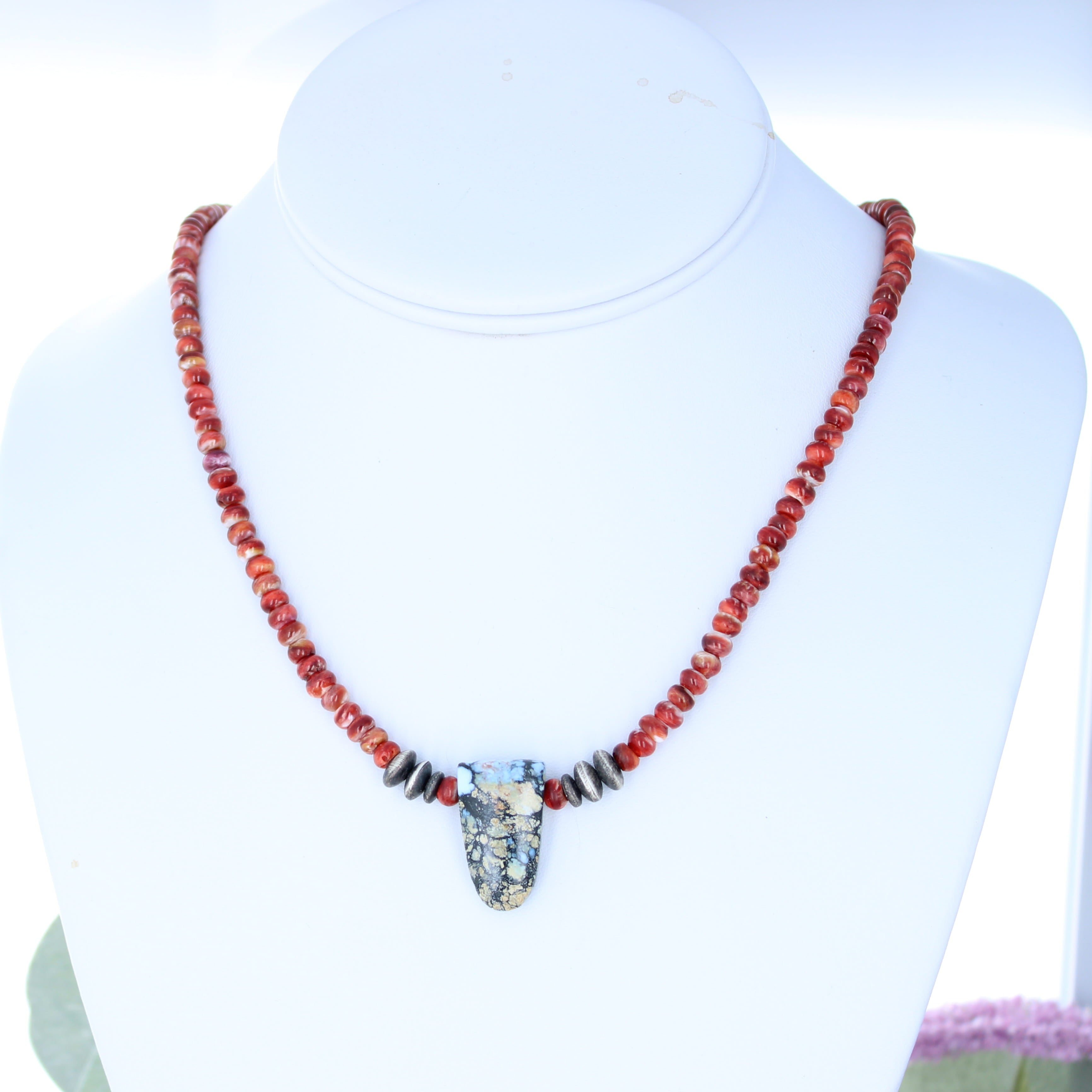 Red Spiny Oyster and White Lilac Turquoise Necklace Southwest 16.5"