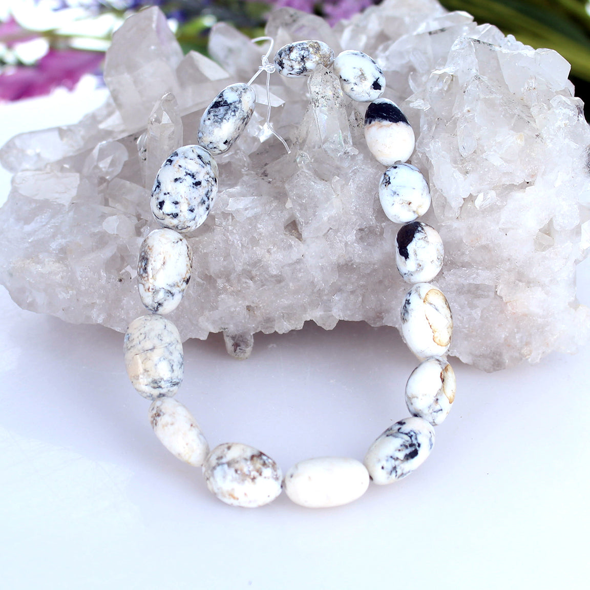 WHITE BUFFALO Turquoise Graduated Large Oval Beads Nevada 10"