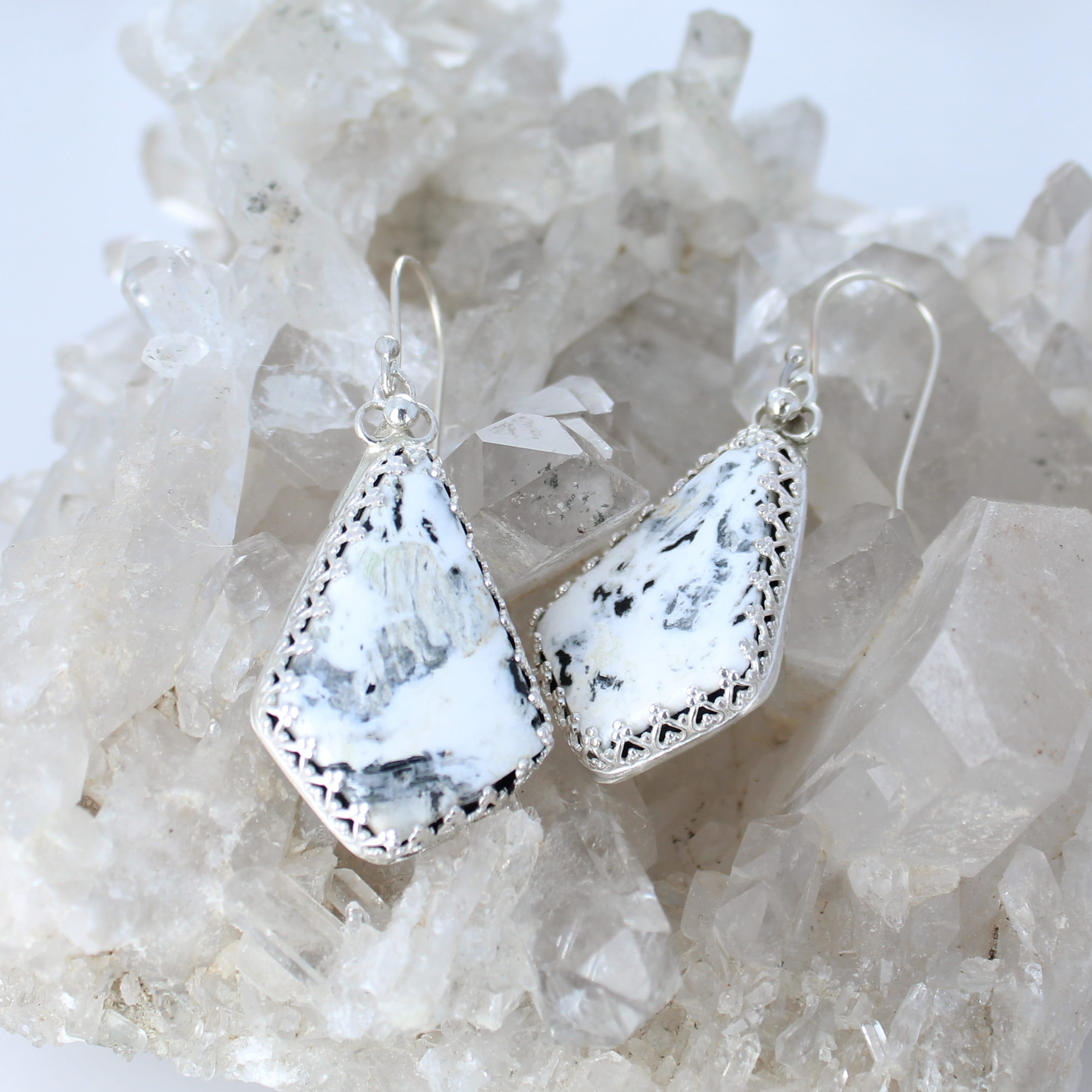 Elegant WHITE BUFFALO Turquoise Earrings Sterling Kite Shaped