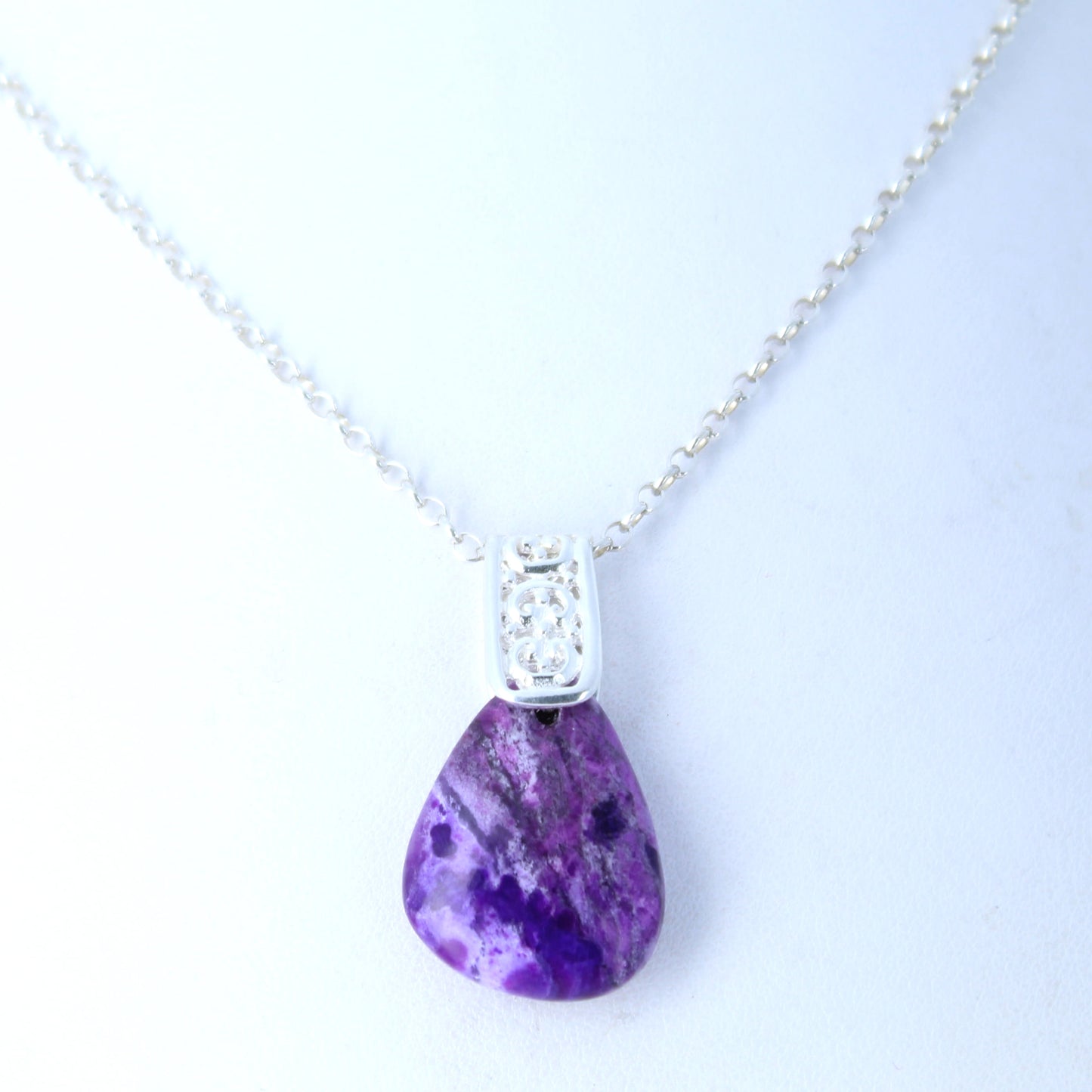 5 Star Regal SUGILITE Pendant Sterling Silver Chain and Bail