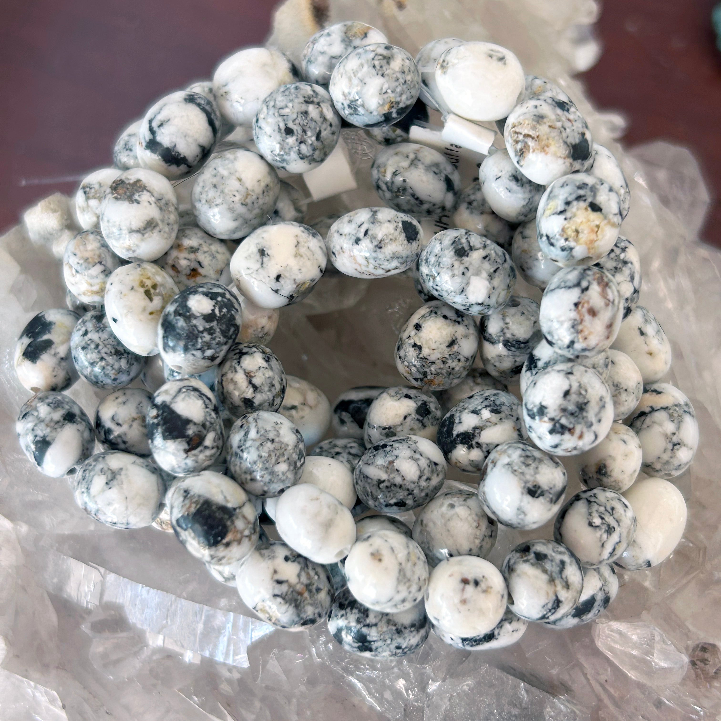 WHITE BUFFALO Turquoise Graduated 9x8mm Oval Beads Nevada 16"