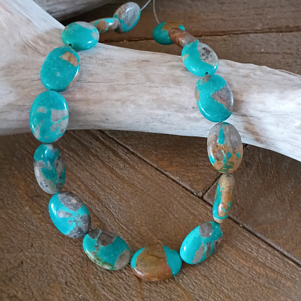 Beautiful Pilot Mountain TURQUOISE Oval Beads 16 Pieces 18x13mm Drilled