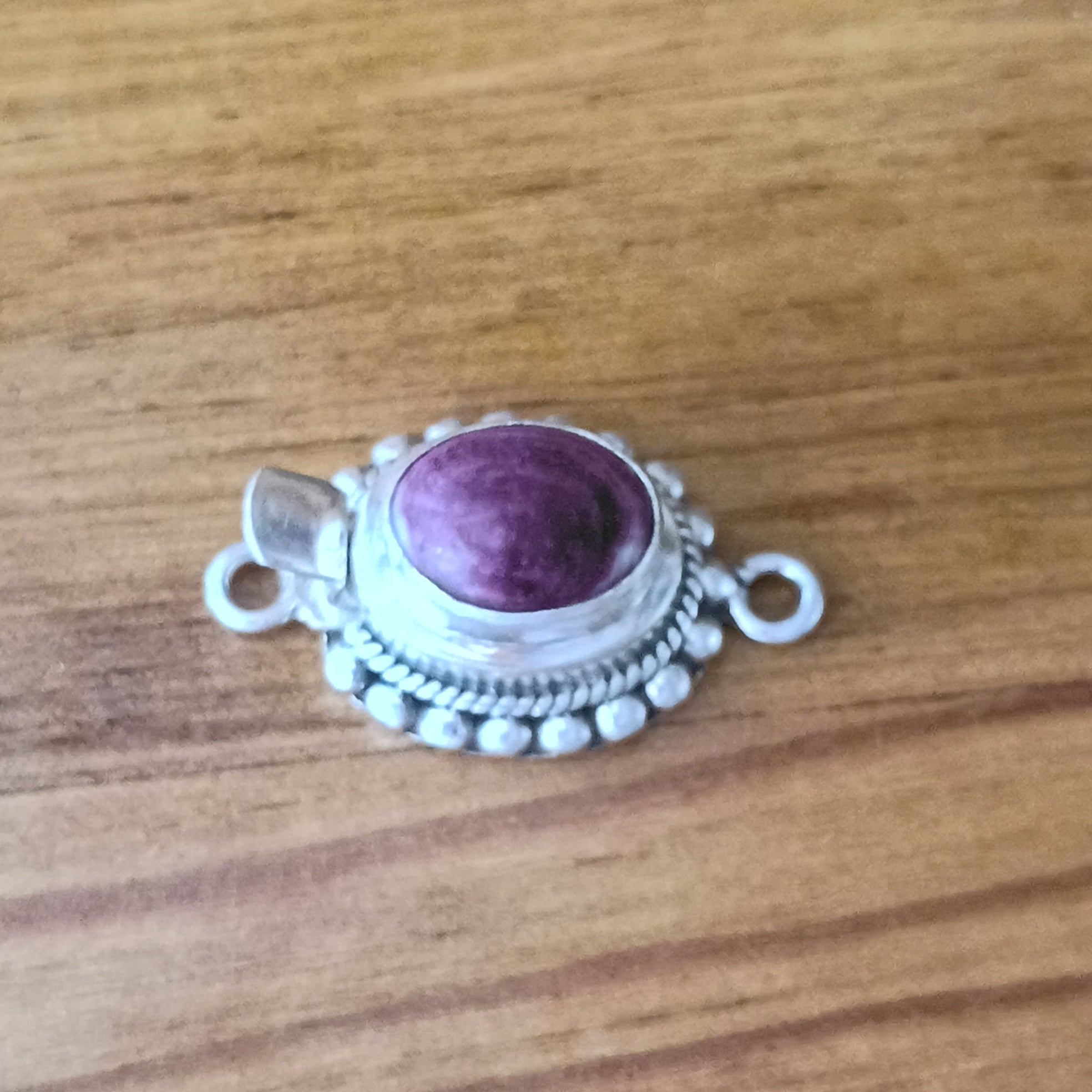 Purple Spiny Oyster Clasp Sterling Oval 8x10mm NewWorldGems