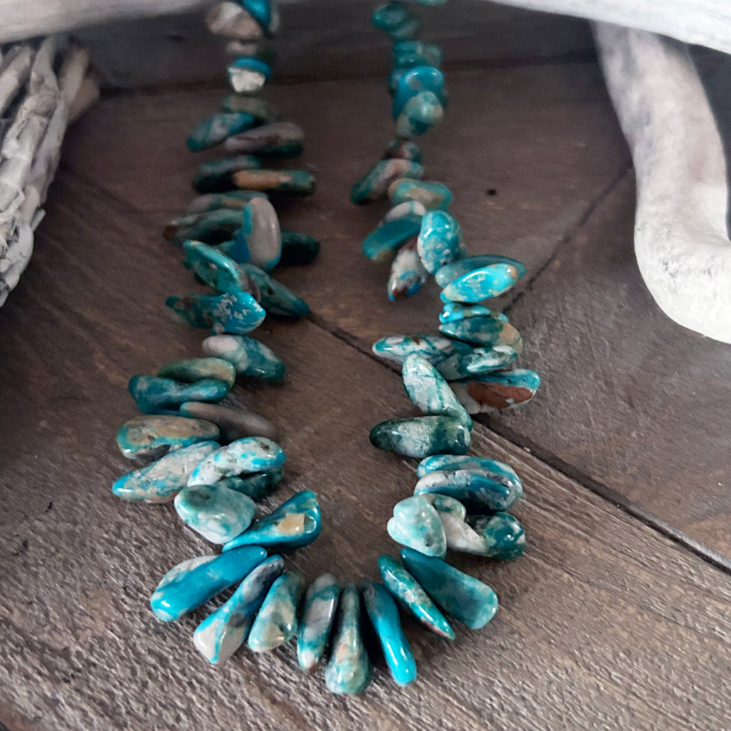 Fox Nevada Turquoise Beads Large Petal Pendants 16-20mm 16"