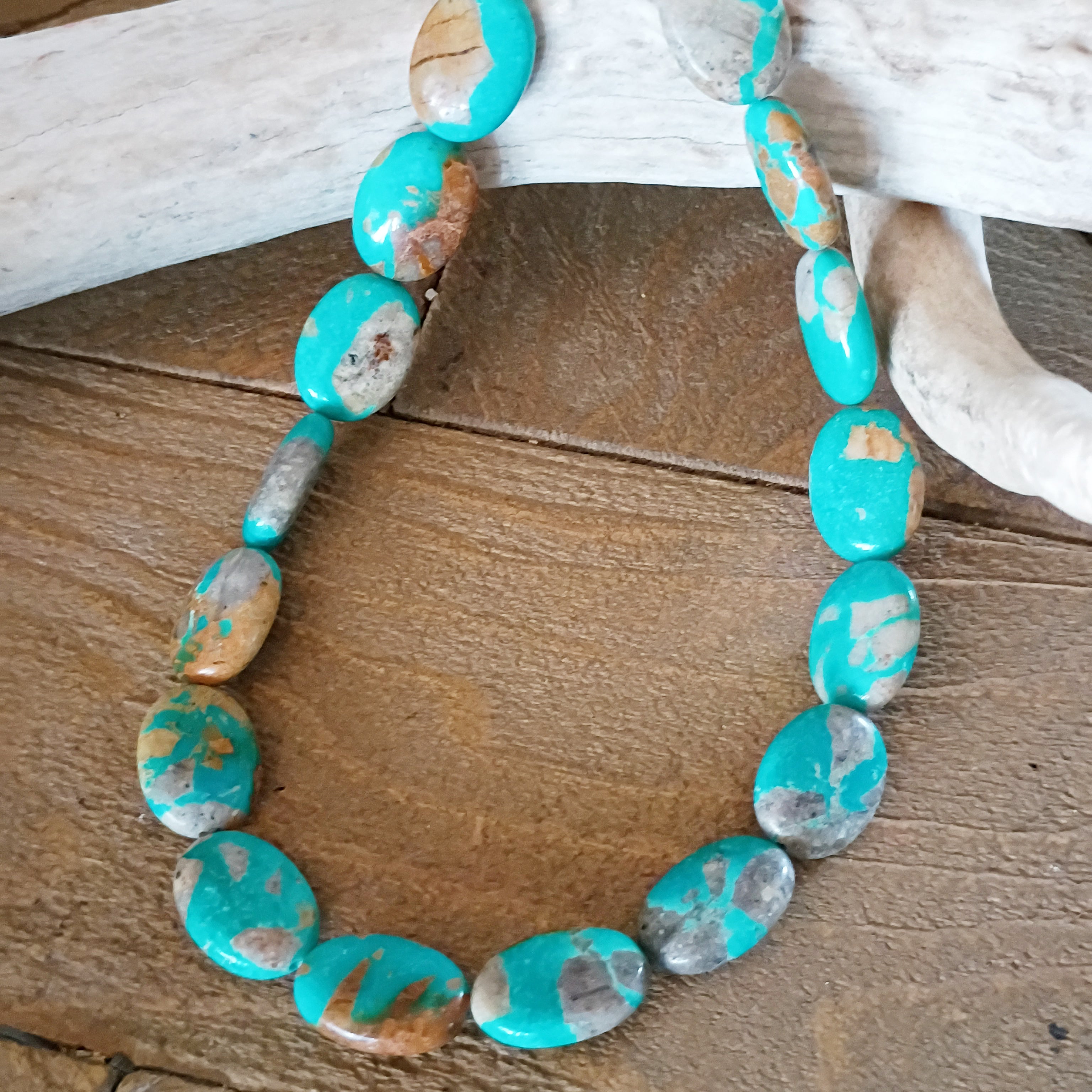 Beautiful Pilot Mountain TURQUOISE Oval Beads 16 Pieces 18x13mm Drilled