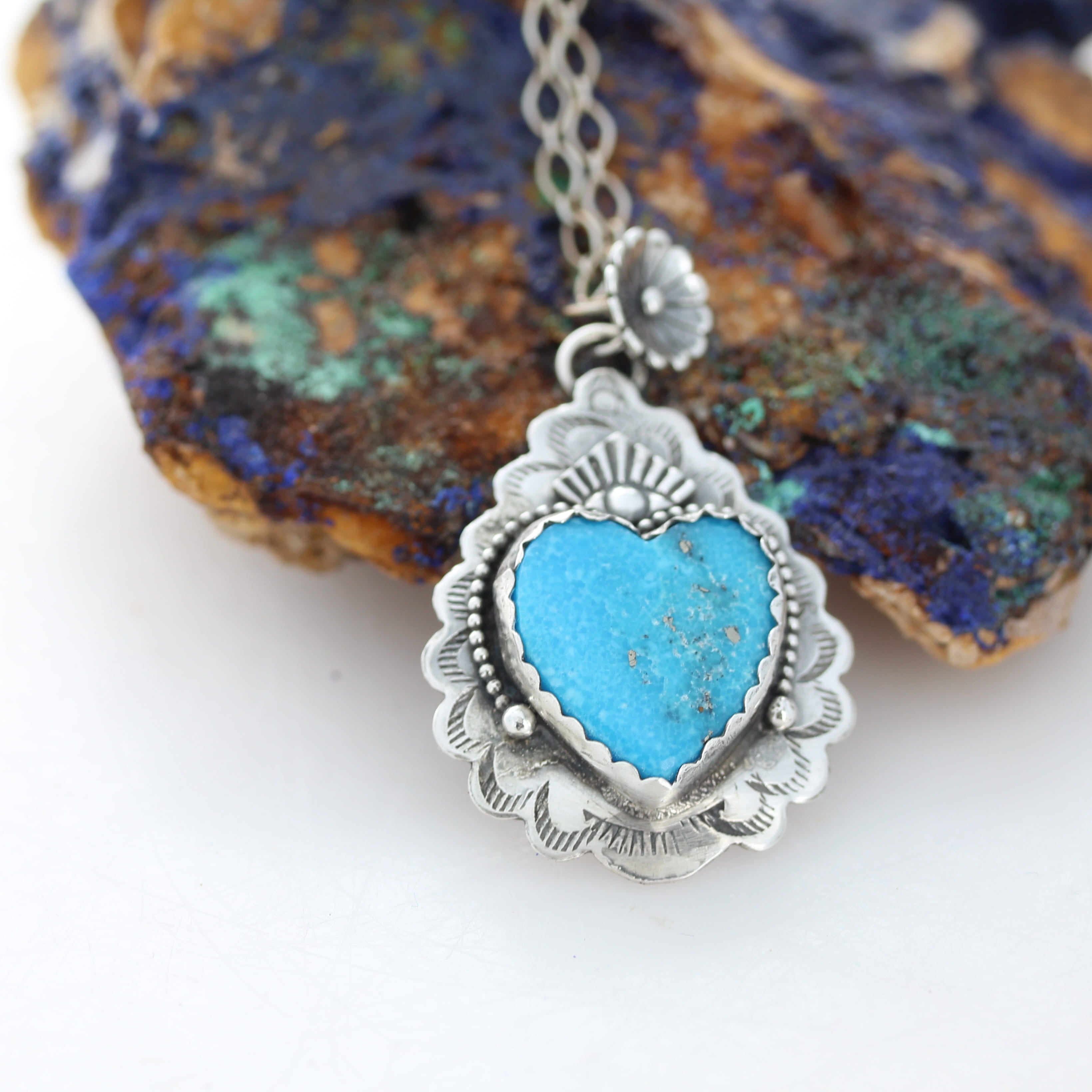 CONCHO EYE HEART Pendant Brilliant Blue Persian Turquoise