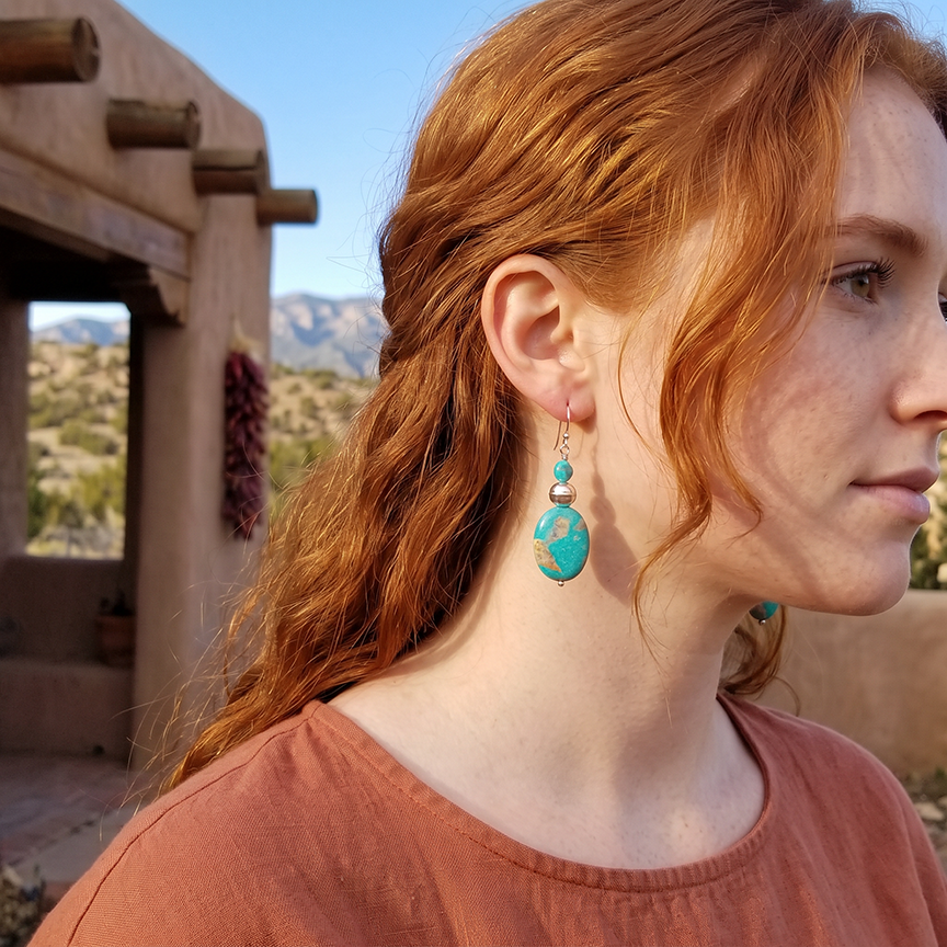 Beautiful Pilot Mountain TURQUOISE Earrings Bench Made Navajo Pearls Sterling