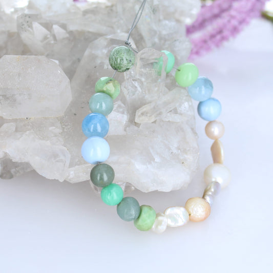 Pretty Spring Mixed Beads Chrysoprase, Pearl, Aquamarines 6.75"