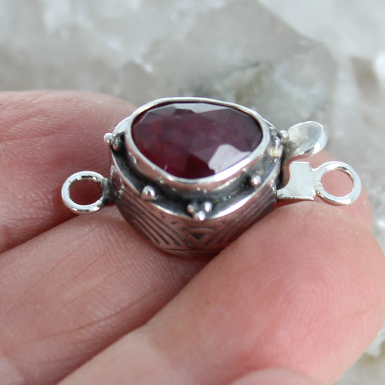 AAA Faceted Garnet Clasp Ball Design 9x12.5mm
