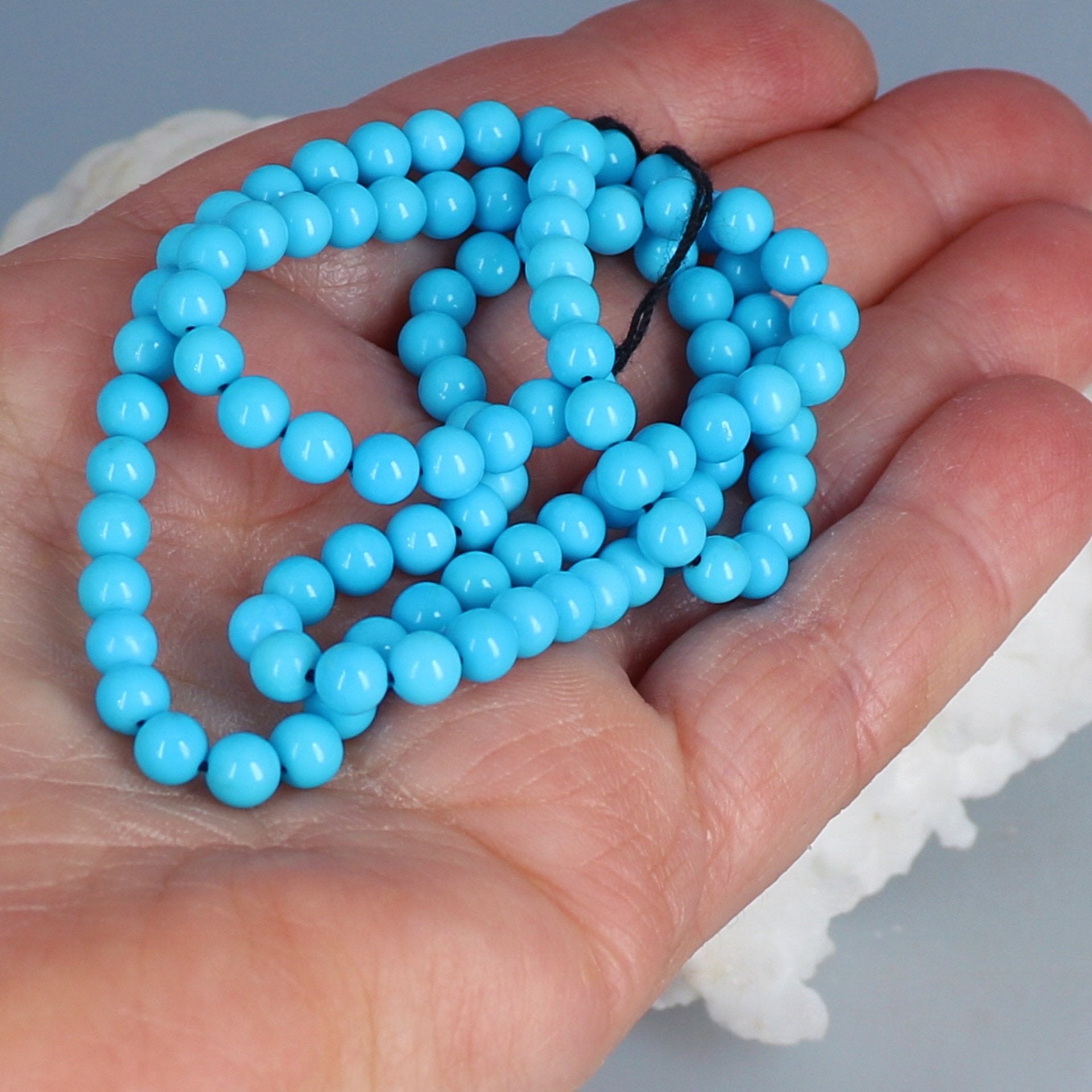 5 Star Sleeping Beauty Turquoise Beads Round 4.8-5mm 18" -NewWorldGems