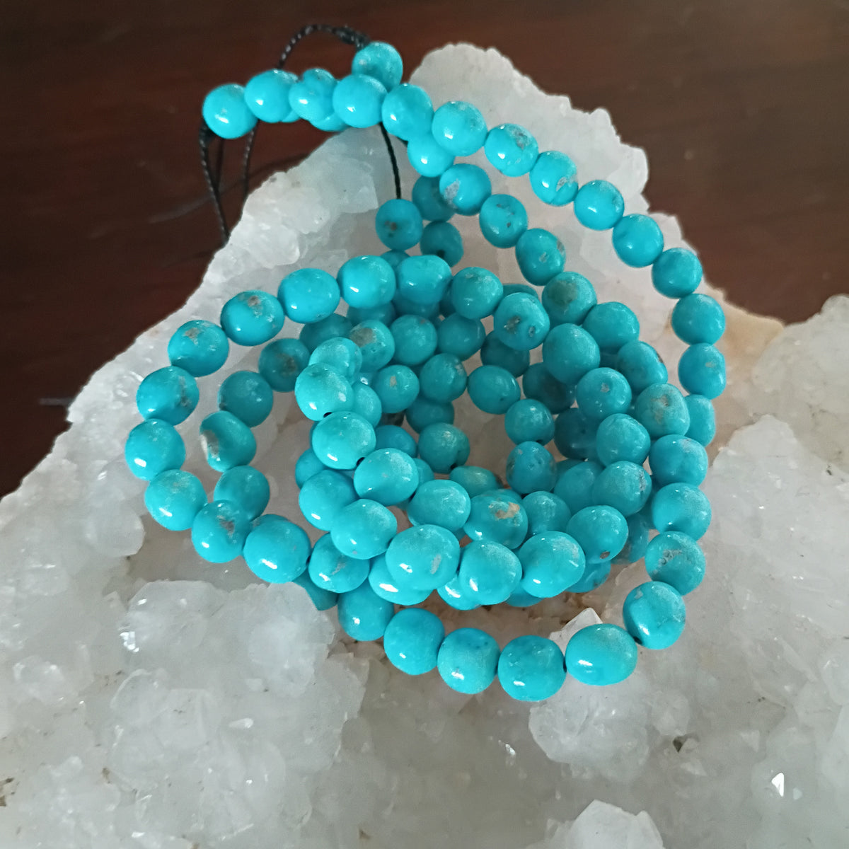 AAA BLUE Sierra Bella Turquoise Beads 5-5.5mm Semi Round 16"