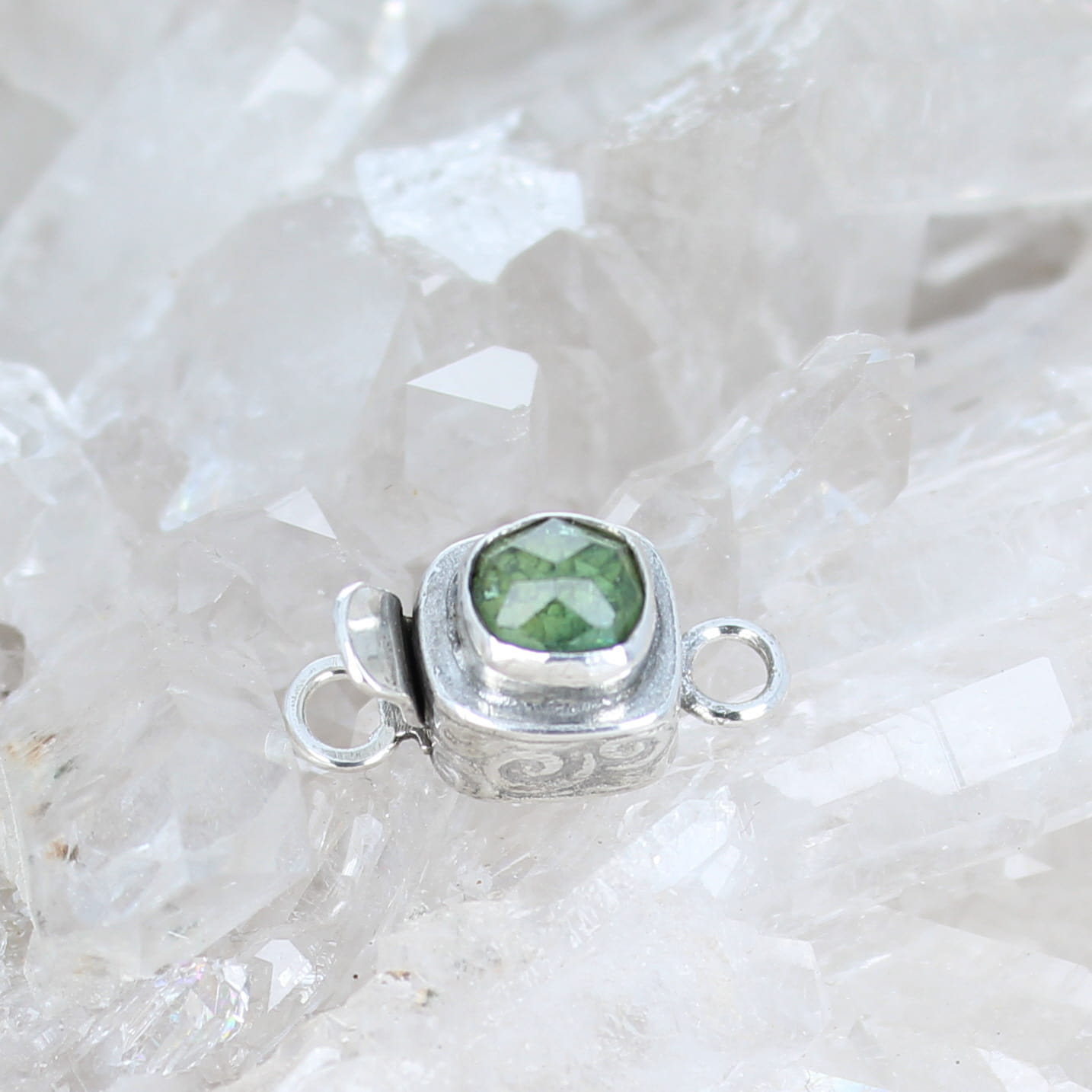 AAA Light Emerald Green Tourmaline Faceted Sterling Clasp Patterned Design