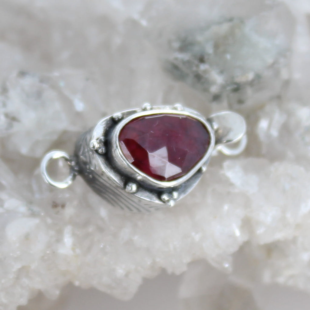AAA Faceted Garnet Clasp Ball Design 9x12.5mm