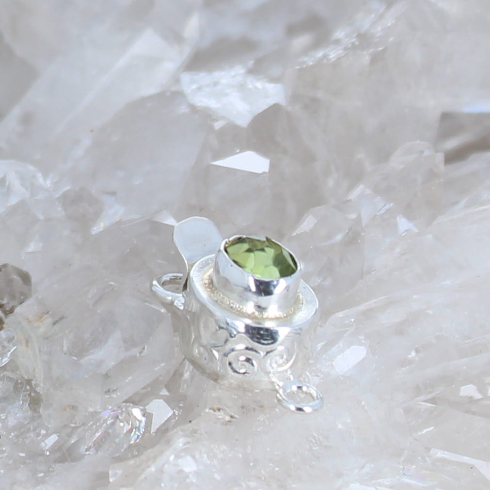 AAA Light Julip Green Tourmaline Faceted Sterling Clasp Patterned Design