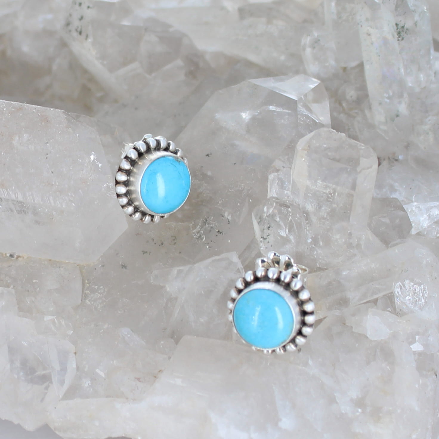 Kingman Turquoise Earrings Round 9.5mm Post Style