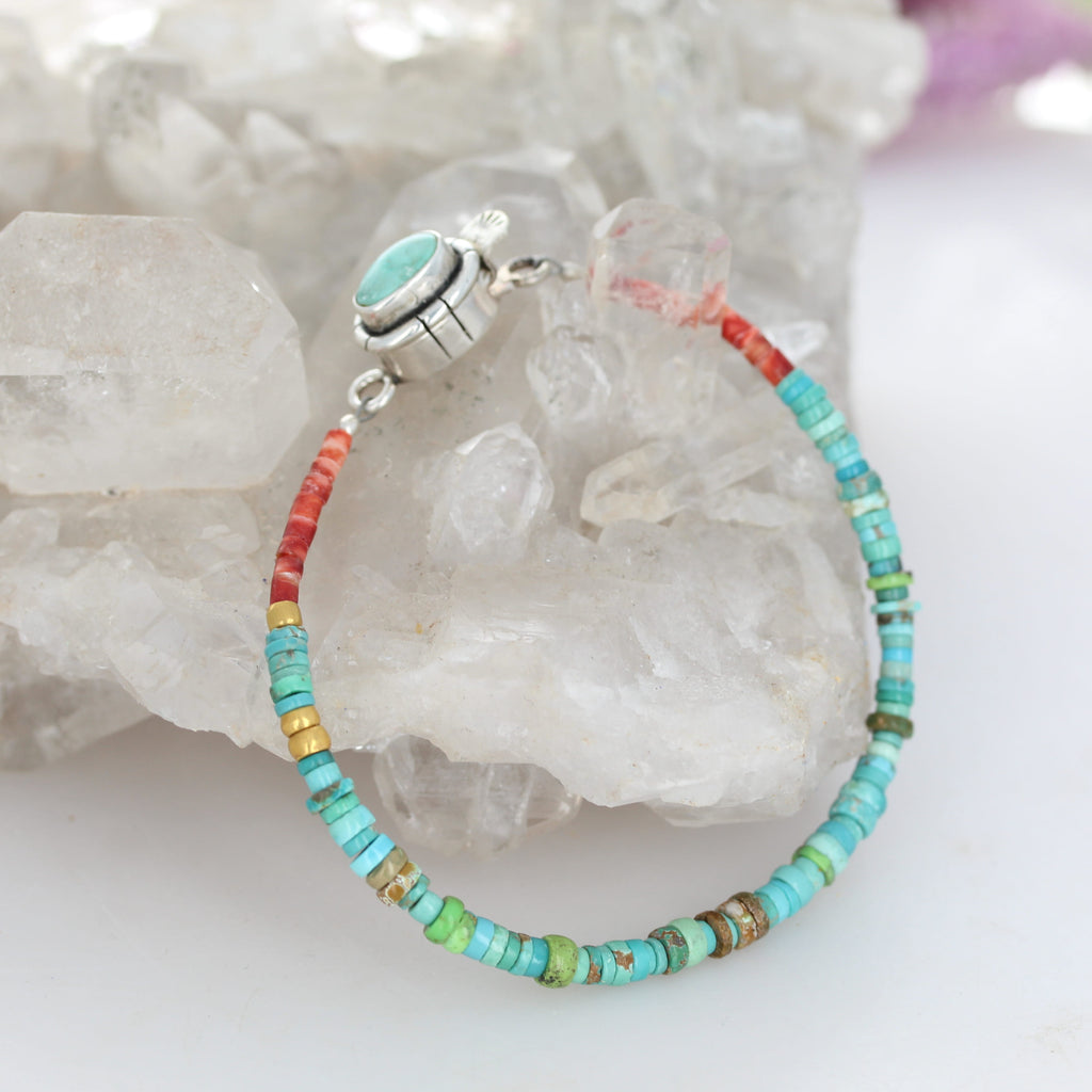 AAA Carico Lake Turquoise Spiny Oyster Bracelet Sterling Silver and 18K Gold