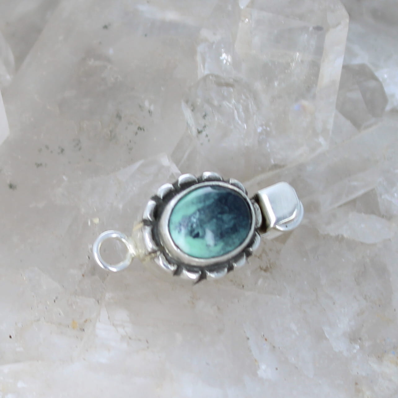 Gorgeous Mint Green NEW LANDER Turquoise Clasp Sterling Southwest 8x10mm