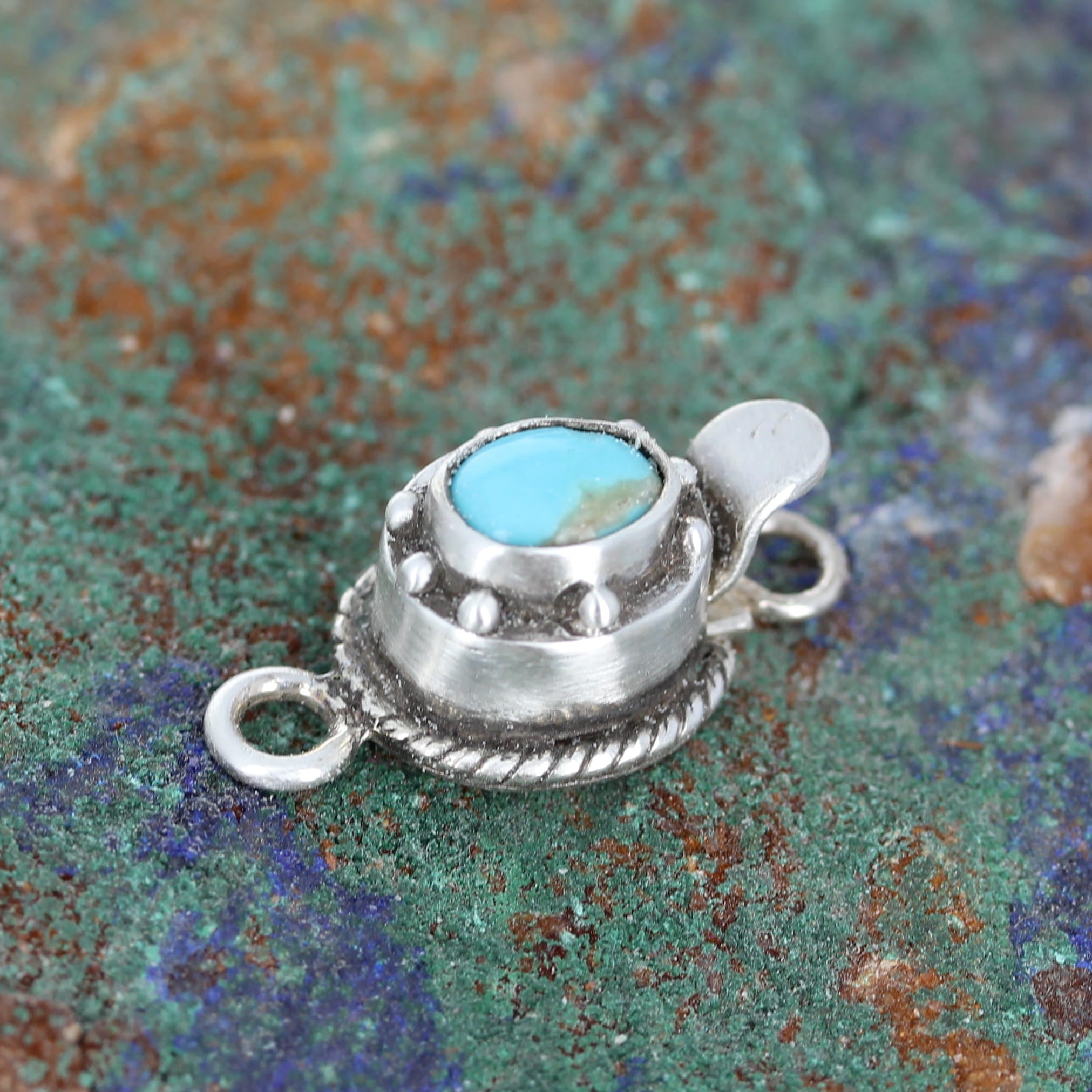 KINGMAN TURQUOISE Matrix 6x8mm Oval Sterling Clasp Southwestern Style