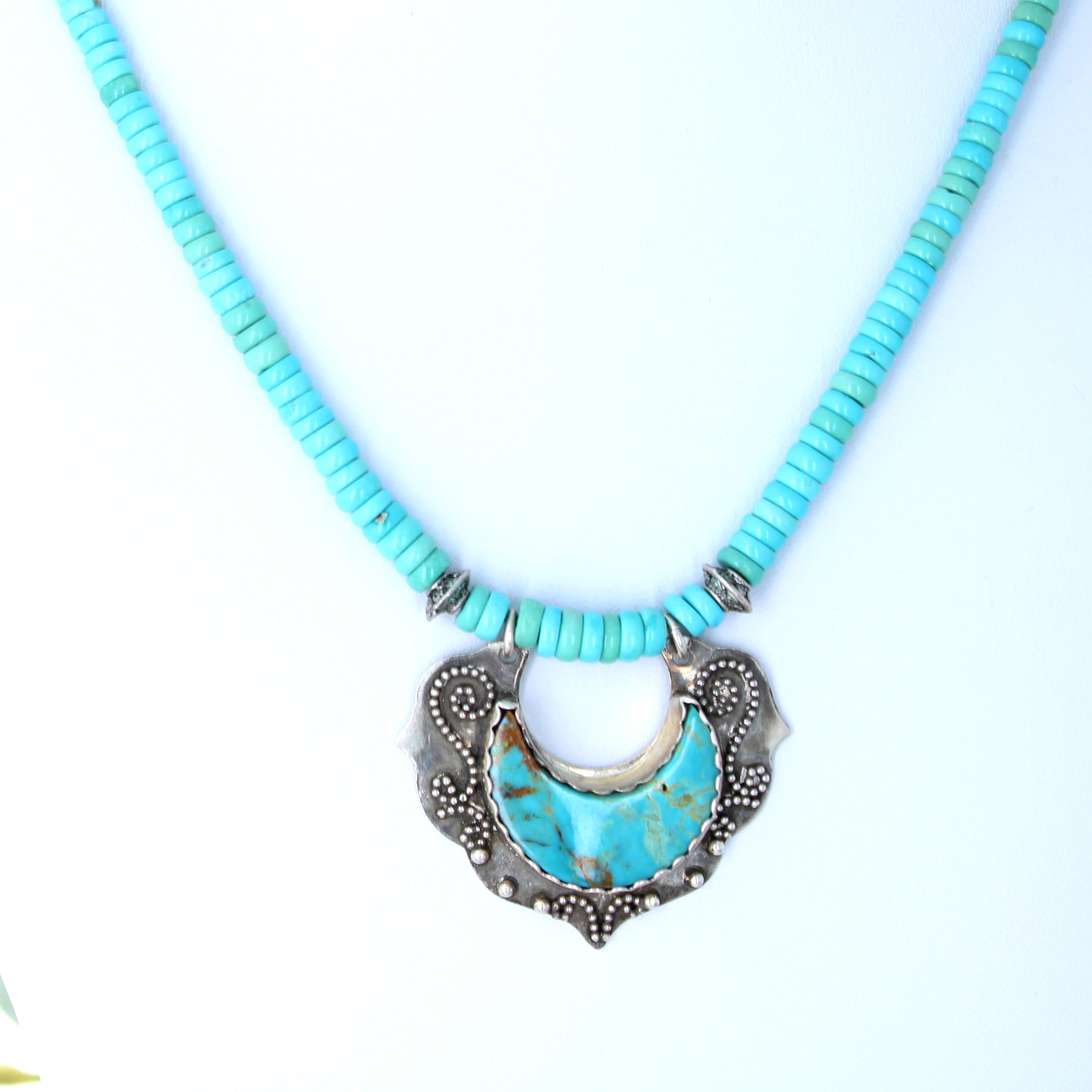 Natural Sleeping Beauty Turquoise Necklace Kingman Moon Graduated Button Beads