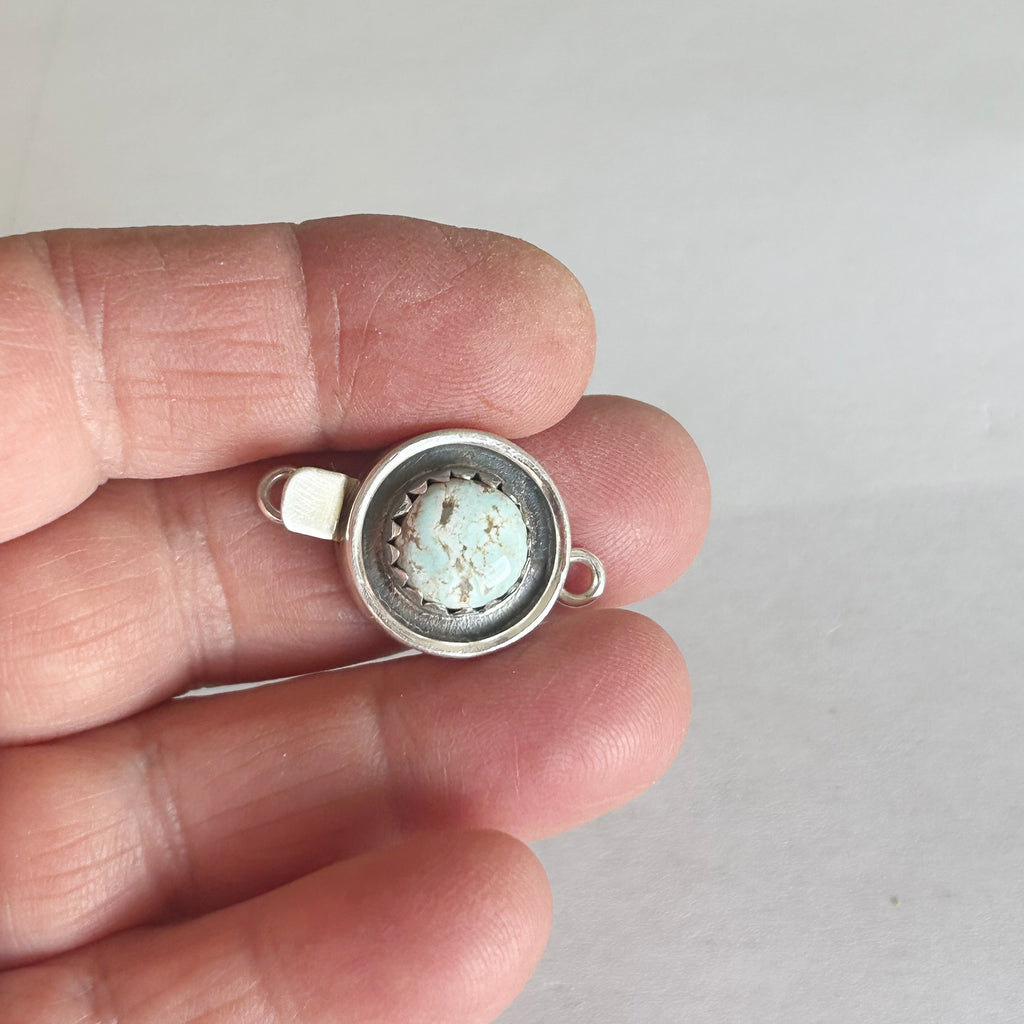 AAA DRY CREEK Turquoise Clasp Palest Blue 8.5mm