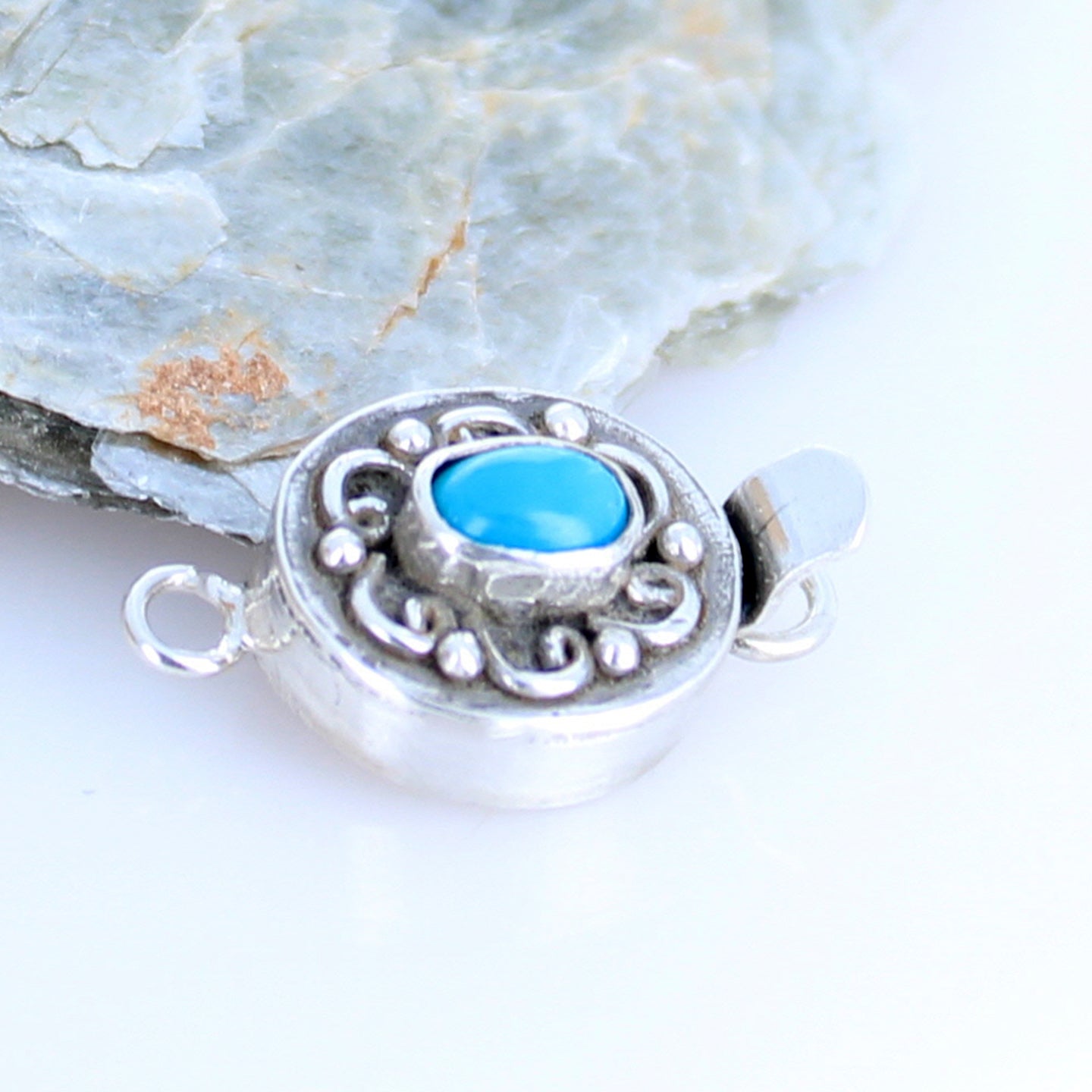 Sleeping Beauty Turquoise Clasp Sky Blue Wire Design Oval -NewWorldGems