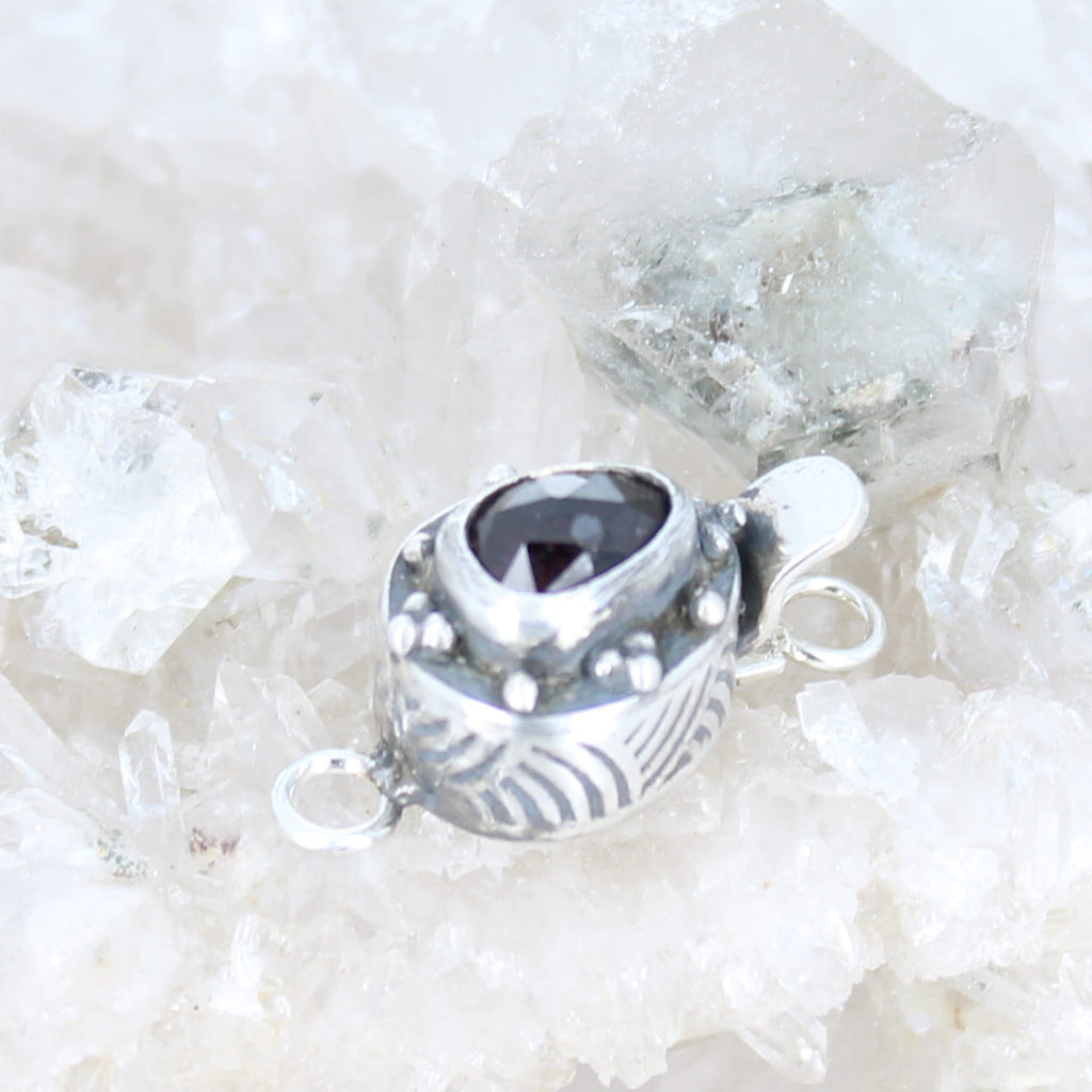 AAA Faceted Garnet Clasp Ball Design 7x6mm