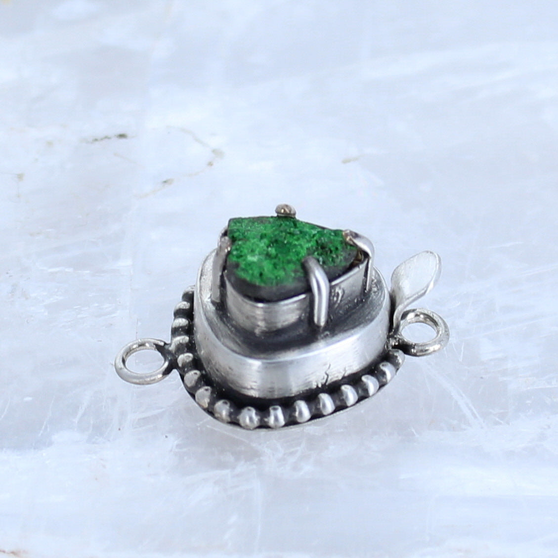 DRUSY UVAVORITE Garnet Sterling Silver Clasp Free Form (Green)